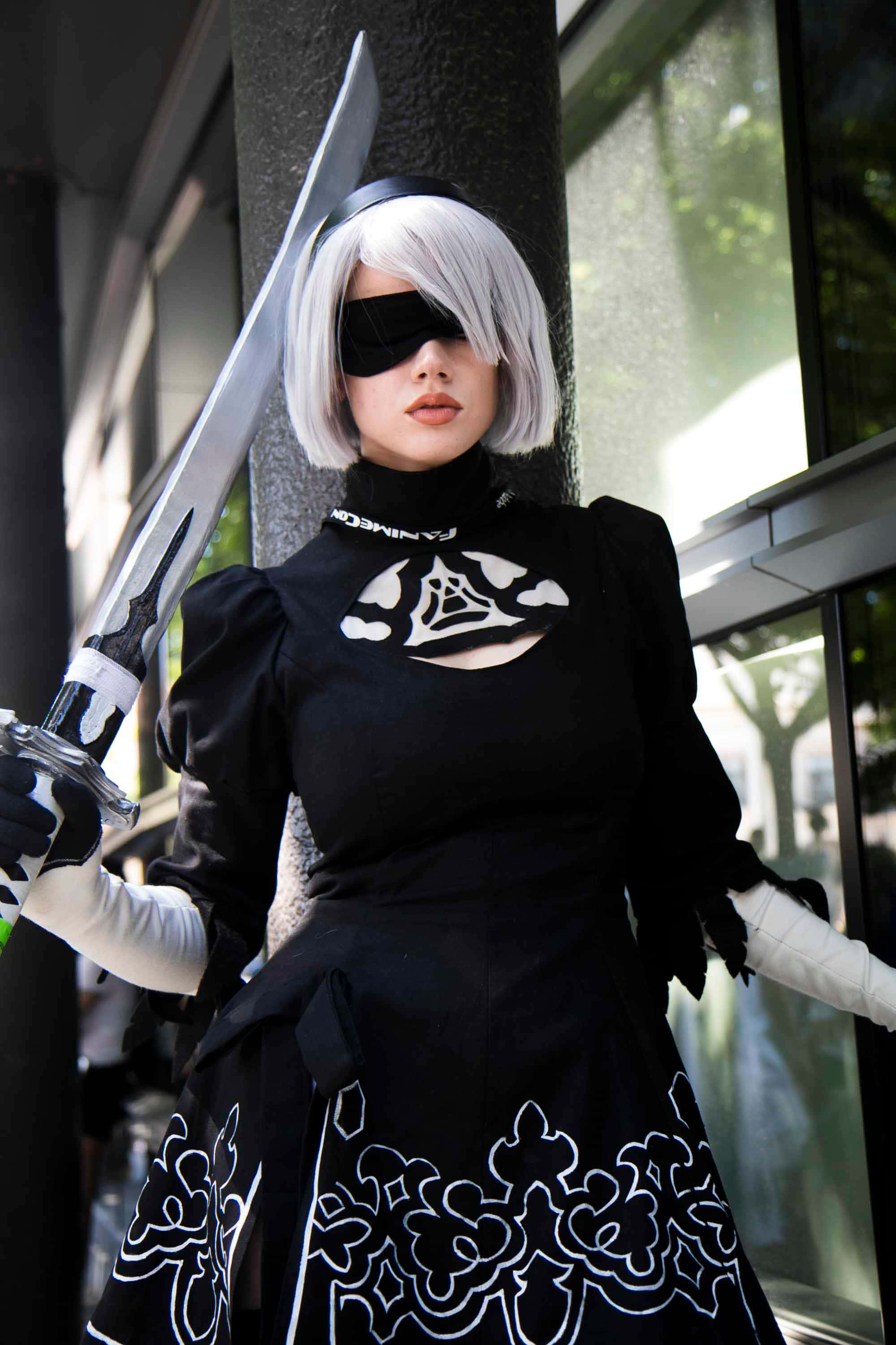 "2B – the ultimate android warrior" Picha ya Ukuta