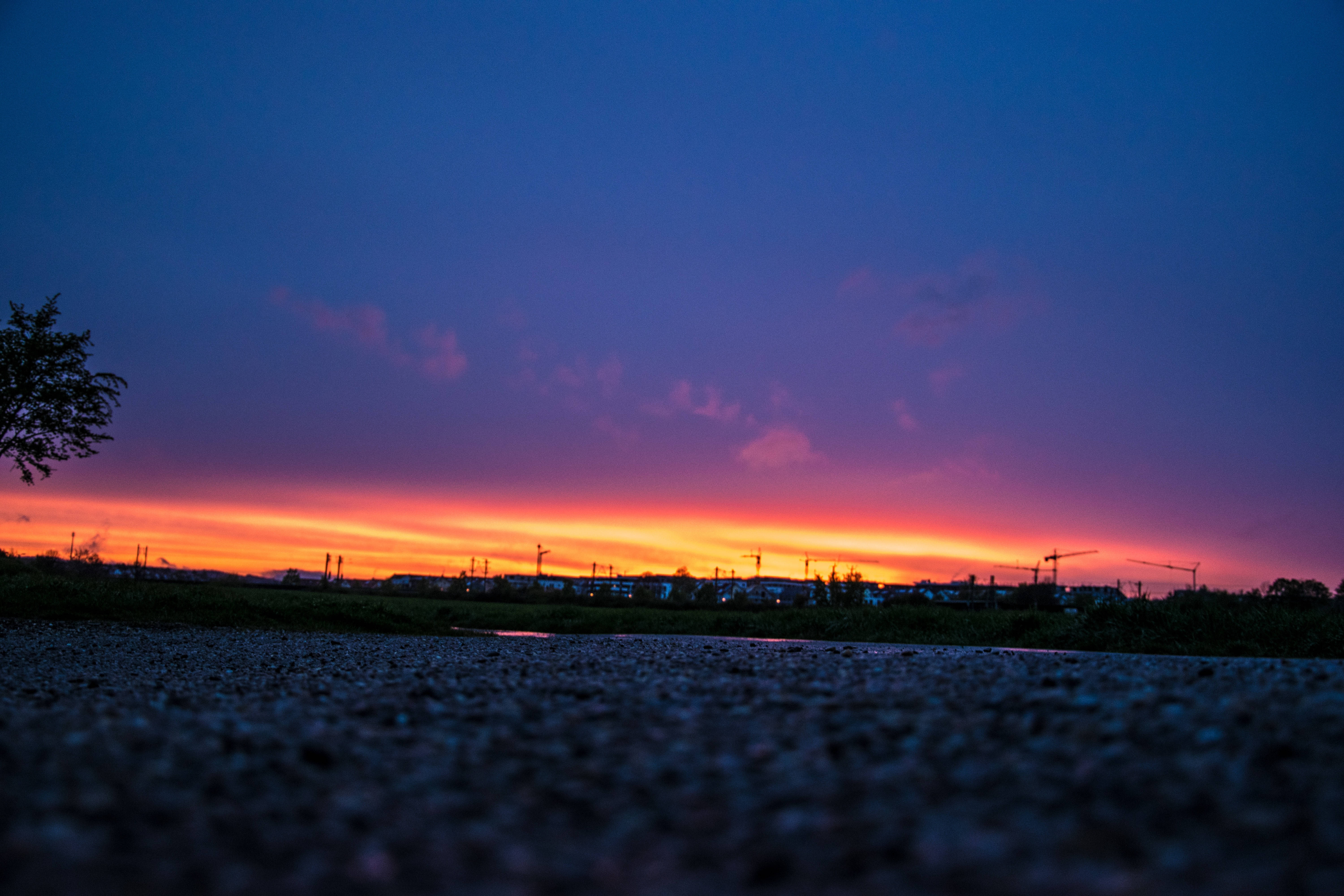 A Sky Glittering with Millions of Stars at Sunset Picha ya Ukuta