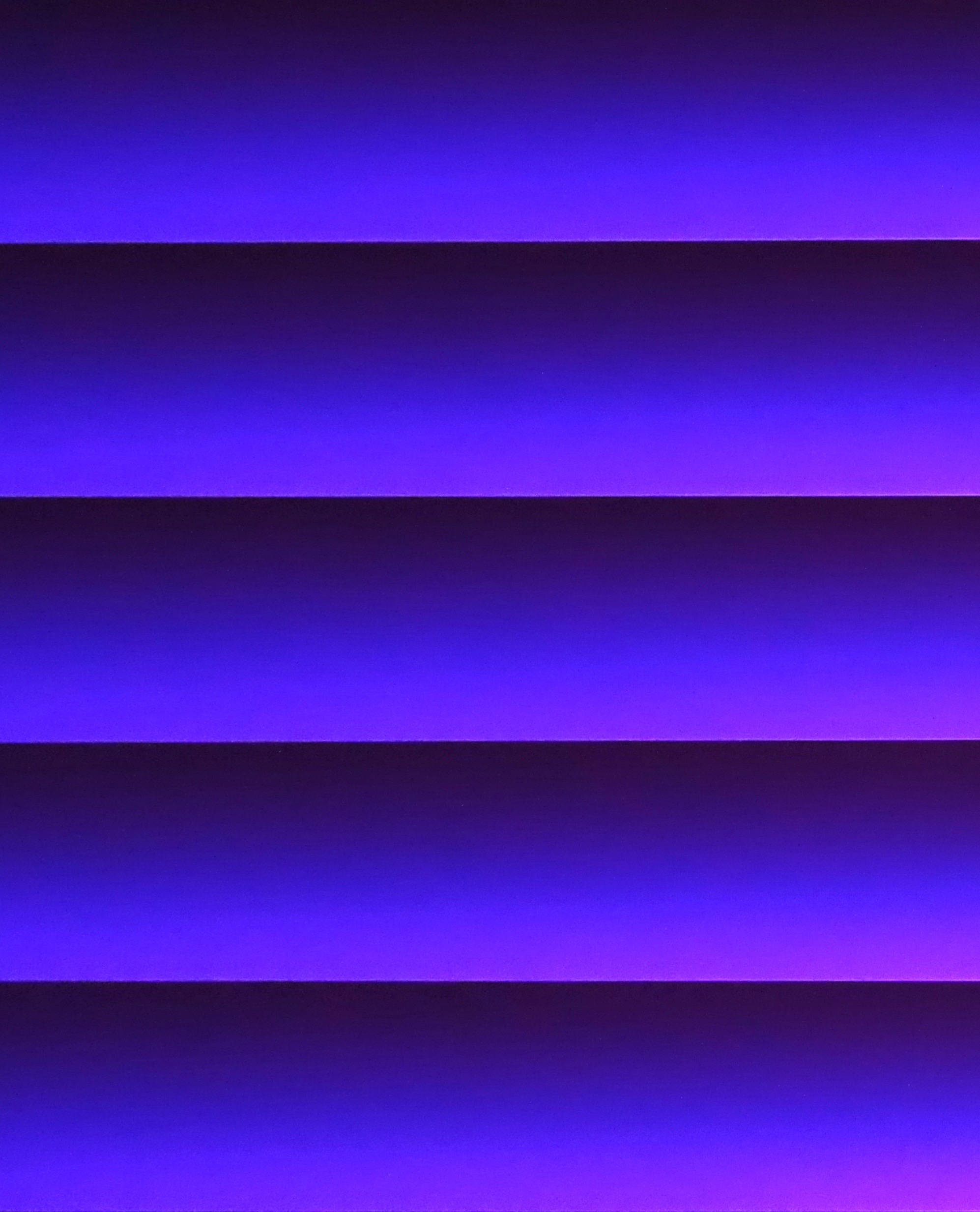 A vibrant striped gradient featuring shades of purple Picha ya Ukuta