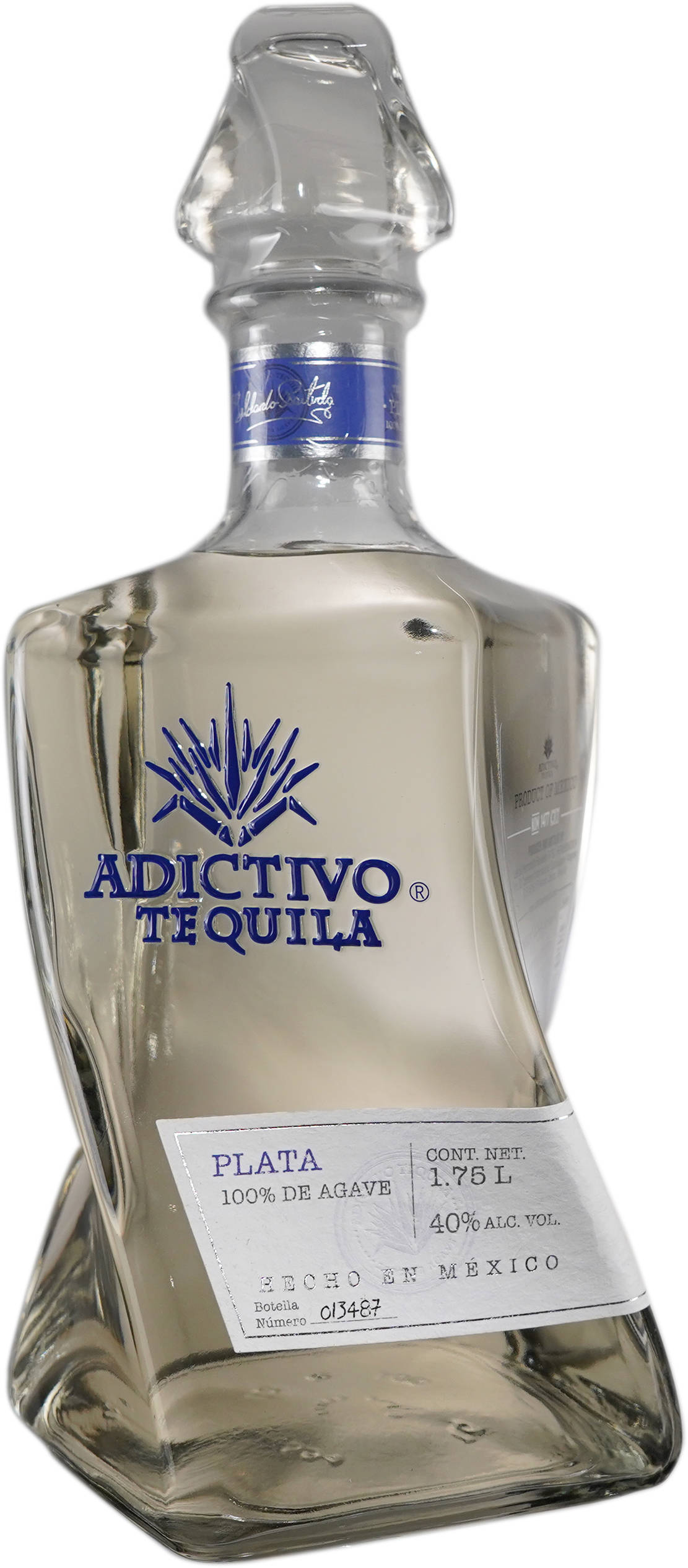 Adictivo Plata Tequila katika Bodi Safi Picha ya Ukuta