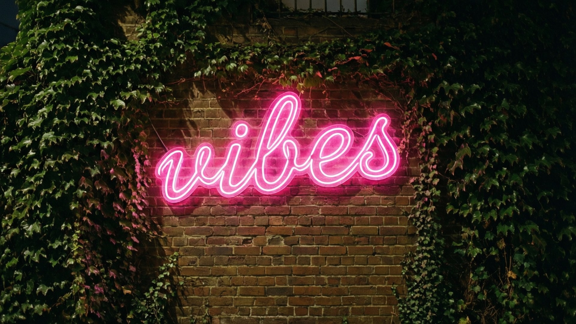Alama ya Neon Vibes Picha ya Ukuta