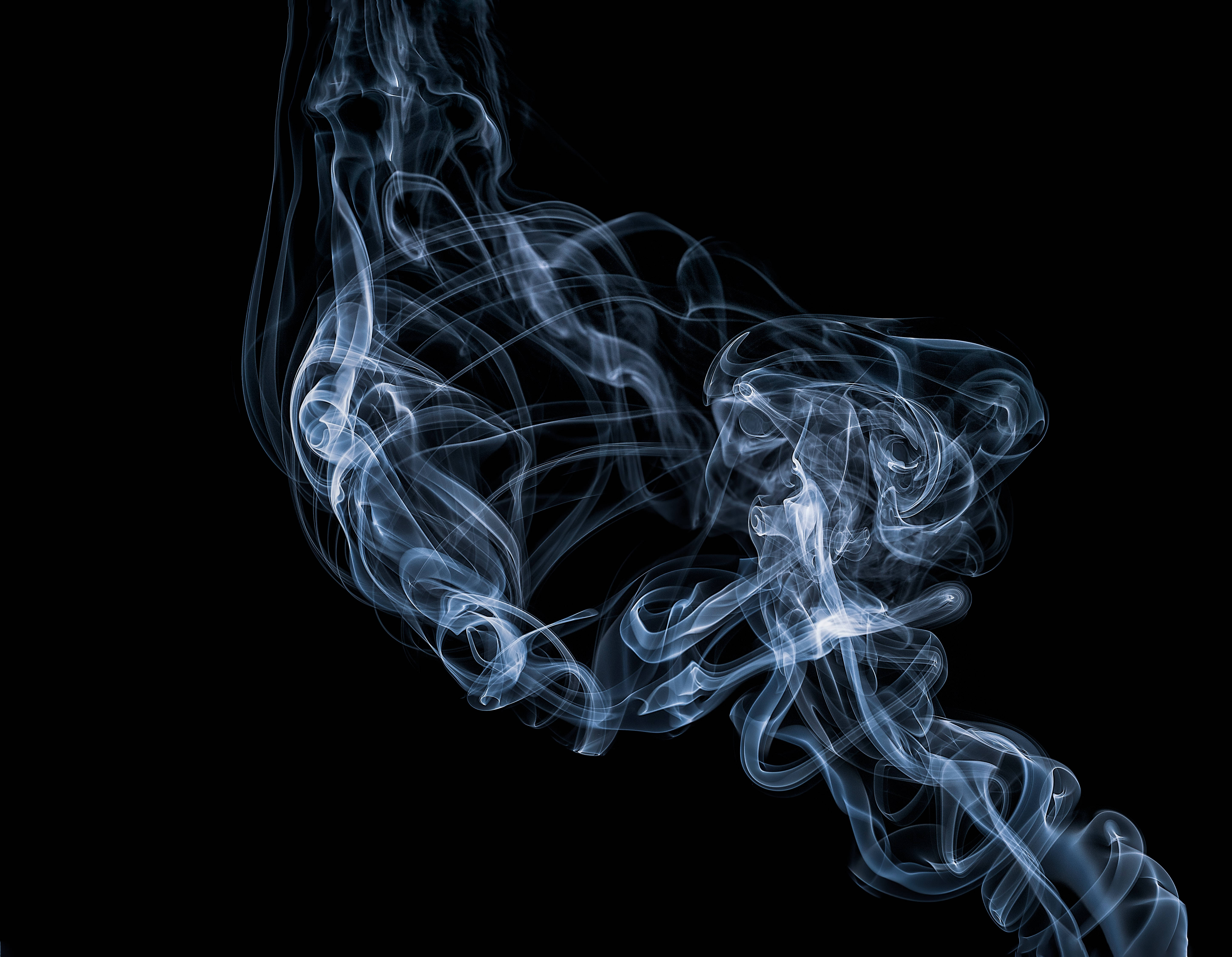 An Endless Spiral of Ethereal Smoke Picha ya Ukuta