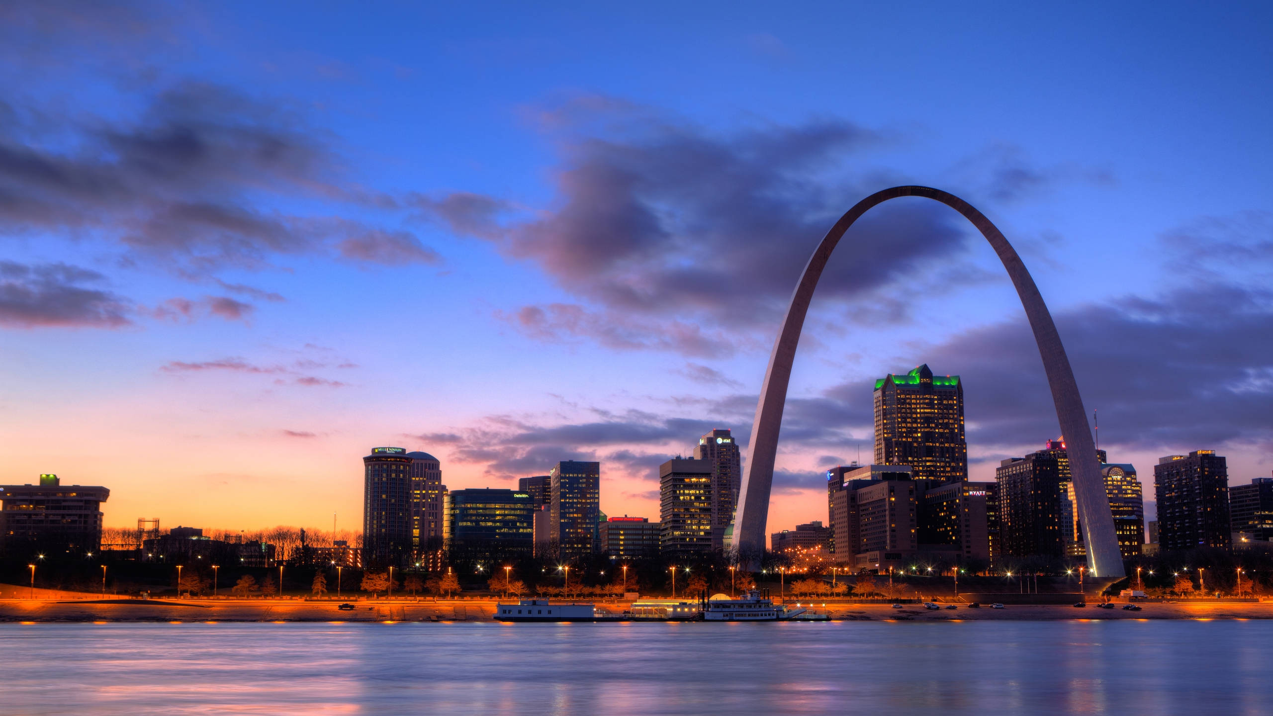 Anga la Mchana la St. Louis Arch Picha ya Ukuta