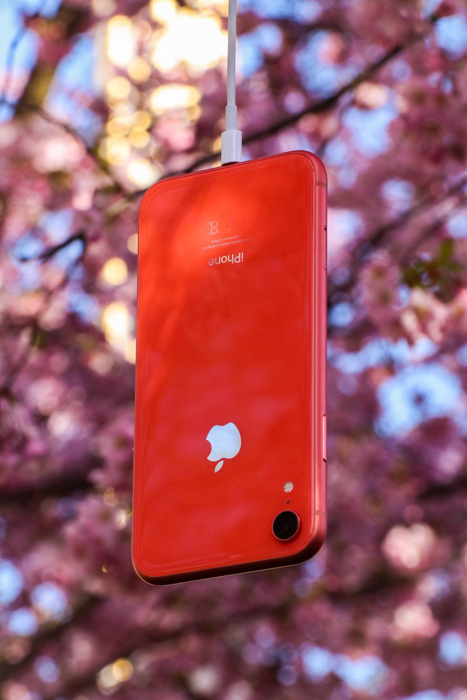 Asili iPhone Nyekundu Picha ya Ukuta