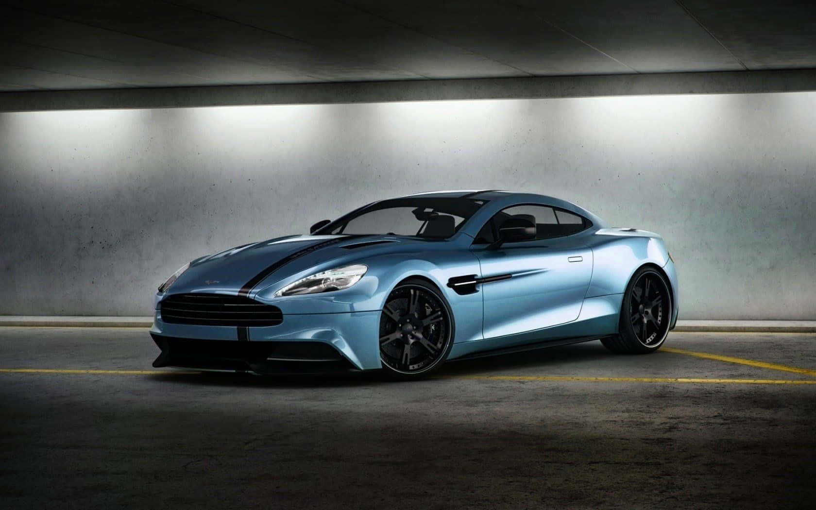 Aston Martin Vanquish Mwendo wa Kifahari Picha ya Ukuta