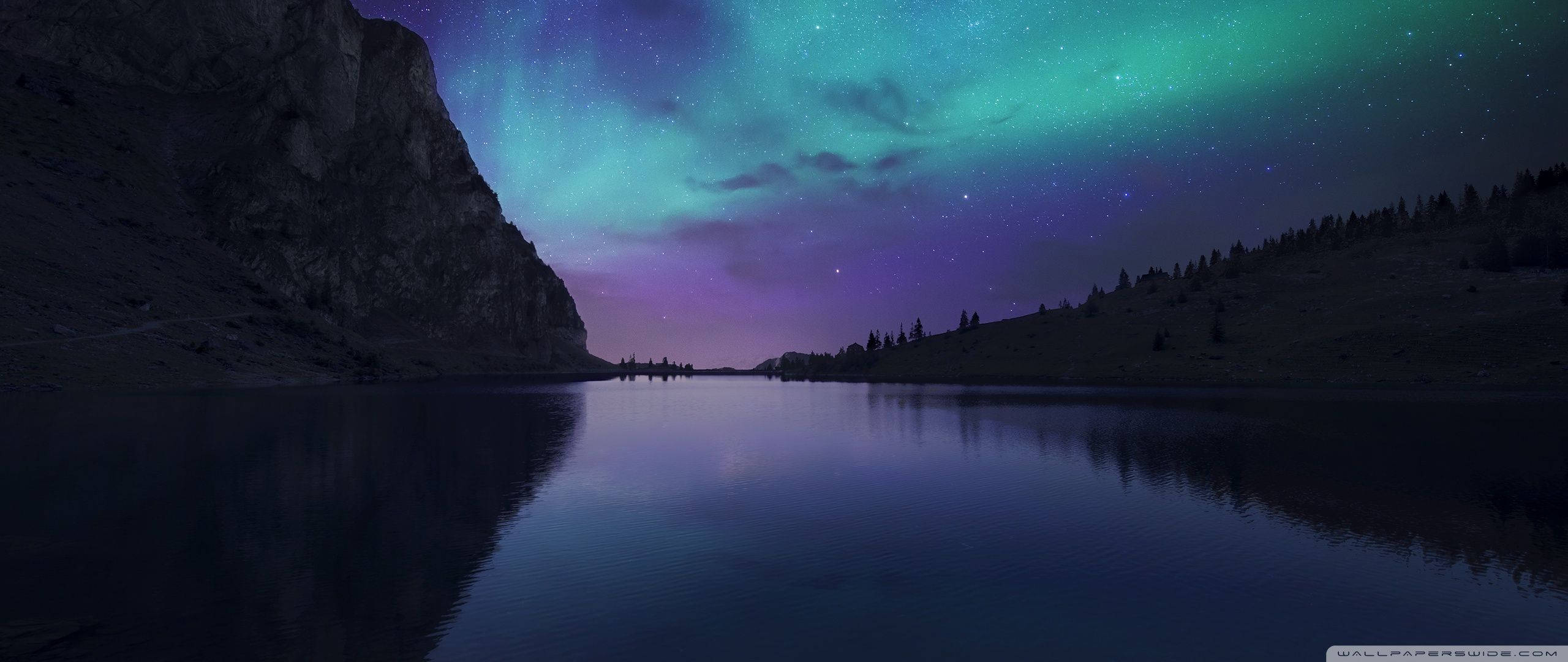 Aurora Borealis inatia anga ya giza ya baridi Picha ya Ukuta