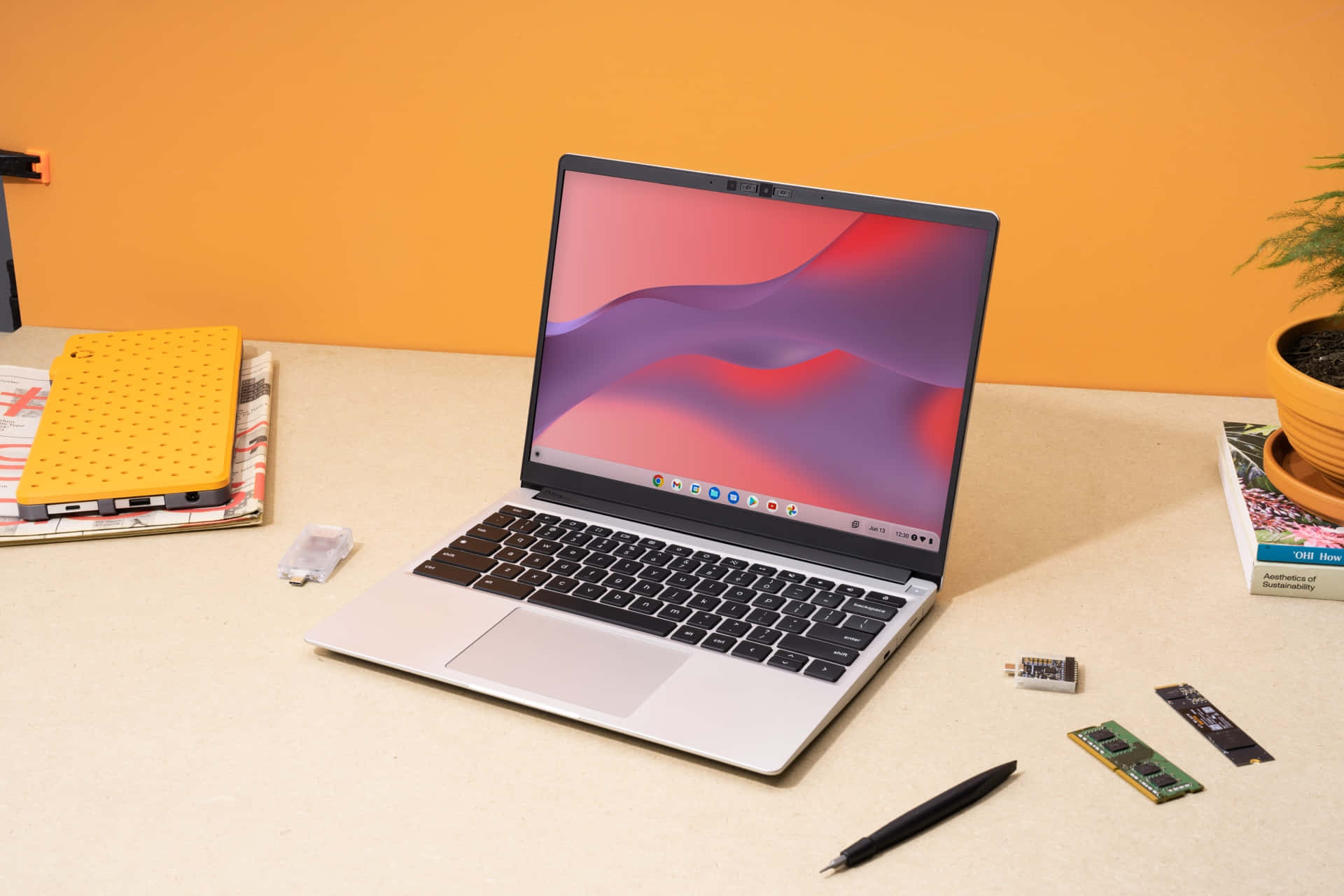 Baki produktif wakati wa kusafiri na Chromebook Picha ya Ukuta