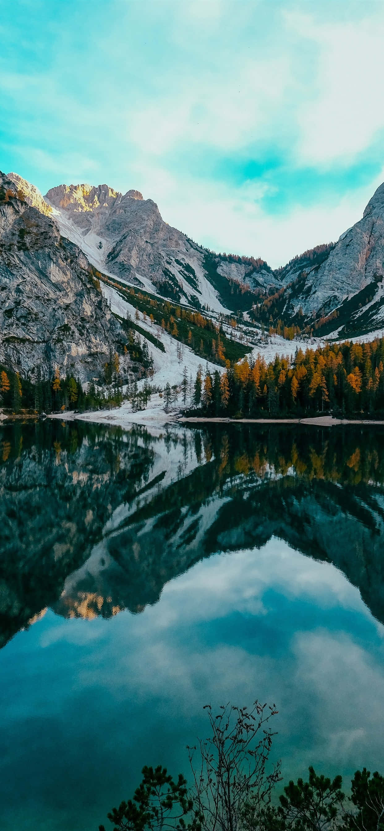 Banff National Park Milima Iliyofunikwa na Theluji Picha ya Ukuta