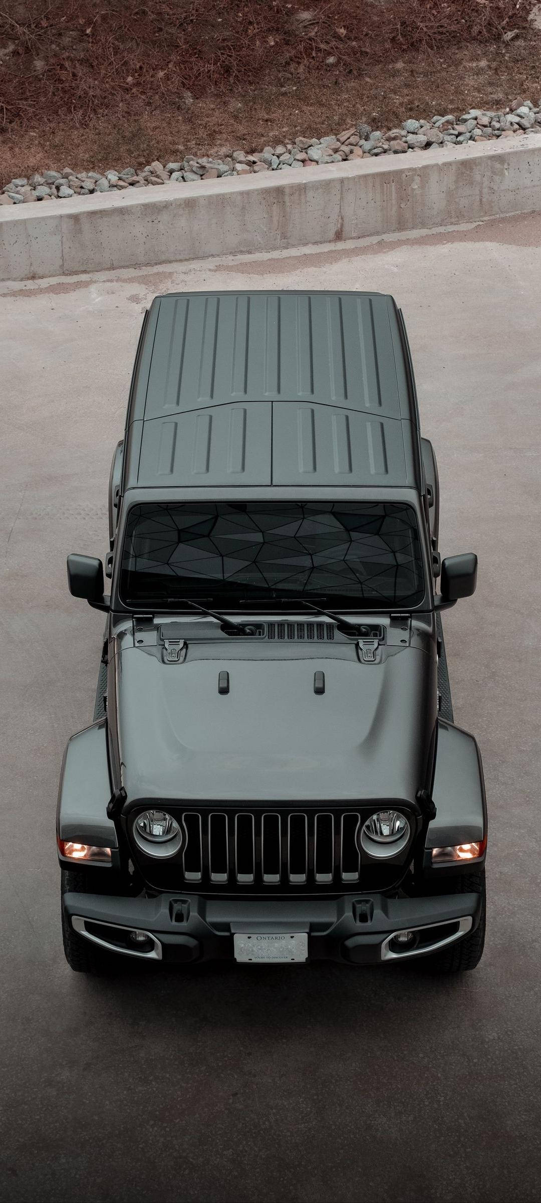 Black Jeep Arial Shot Picha ya Ukuta