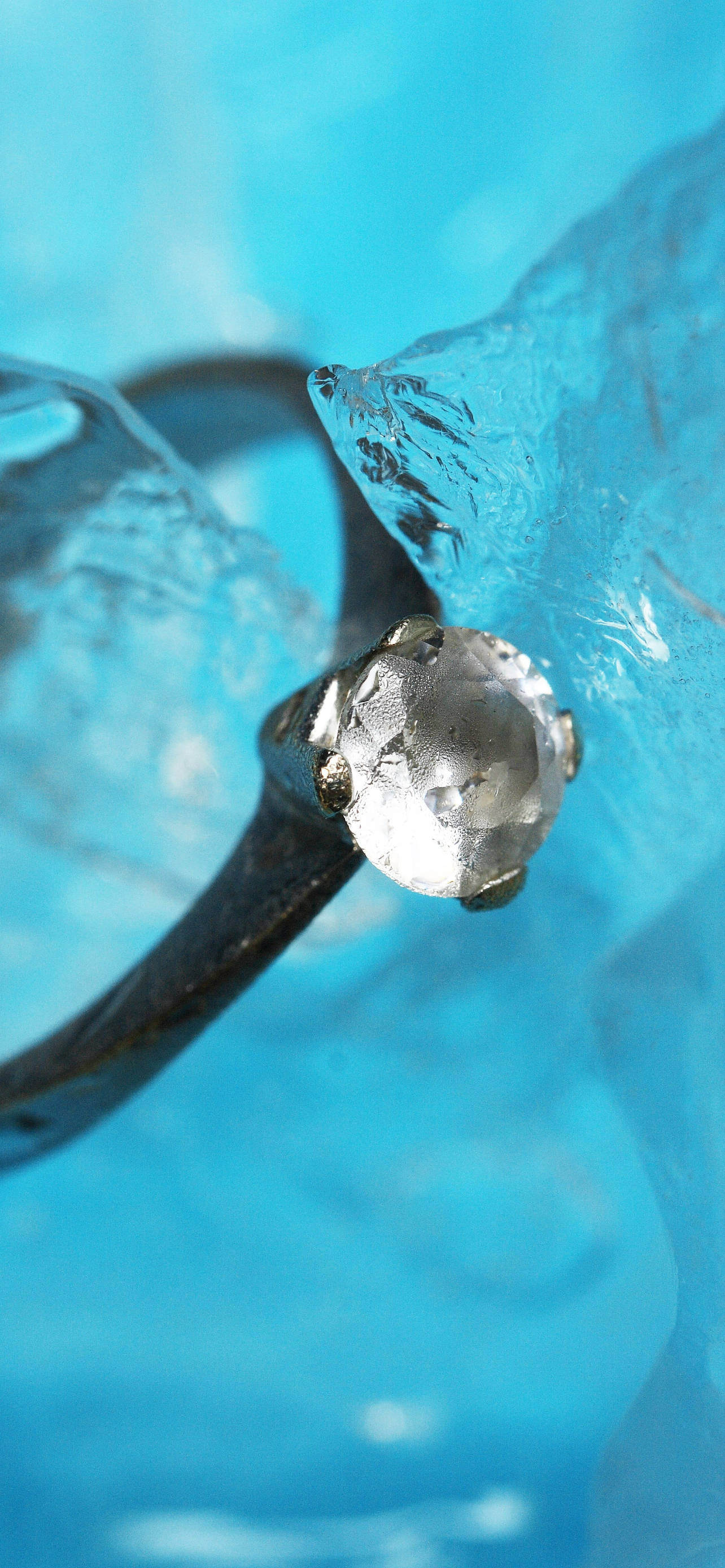 Blue Aesthetic Ring In Water Picha ya Ukuta