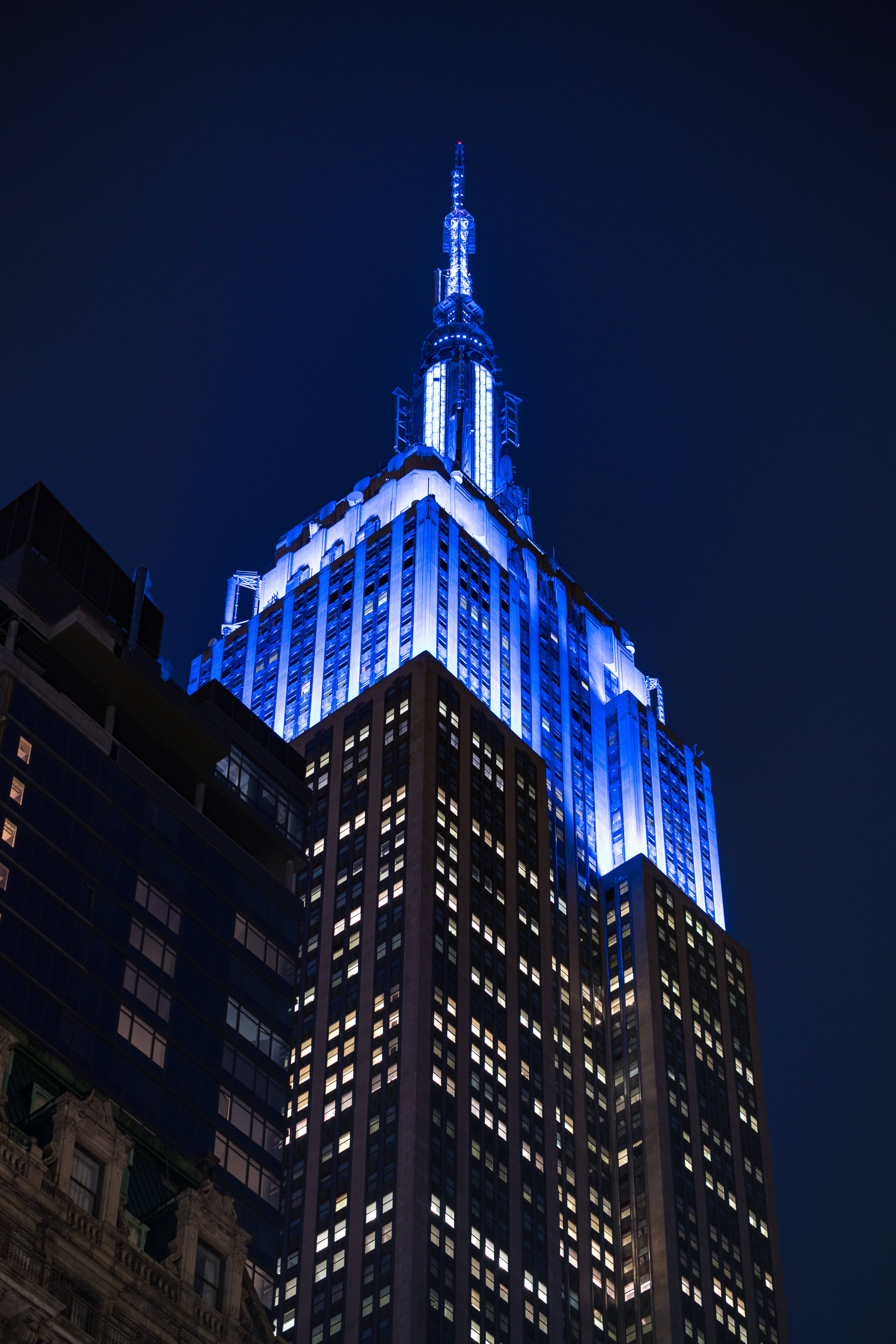 Blue Empire State New York Night iPhone Picha ya Ukuta