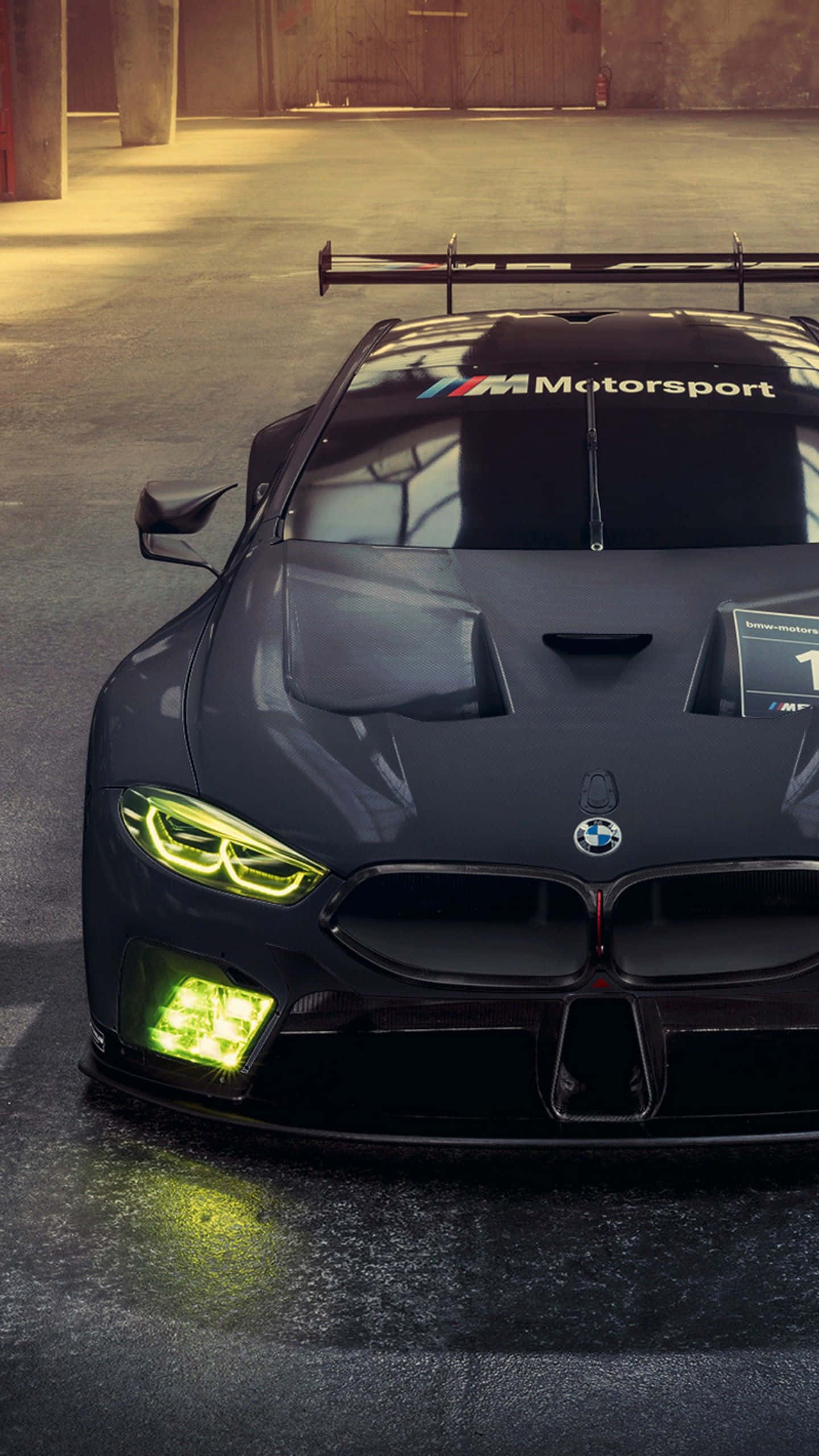 BMW Baridi Katika Mazingira ya Mjini Picha ya Ukuta