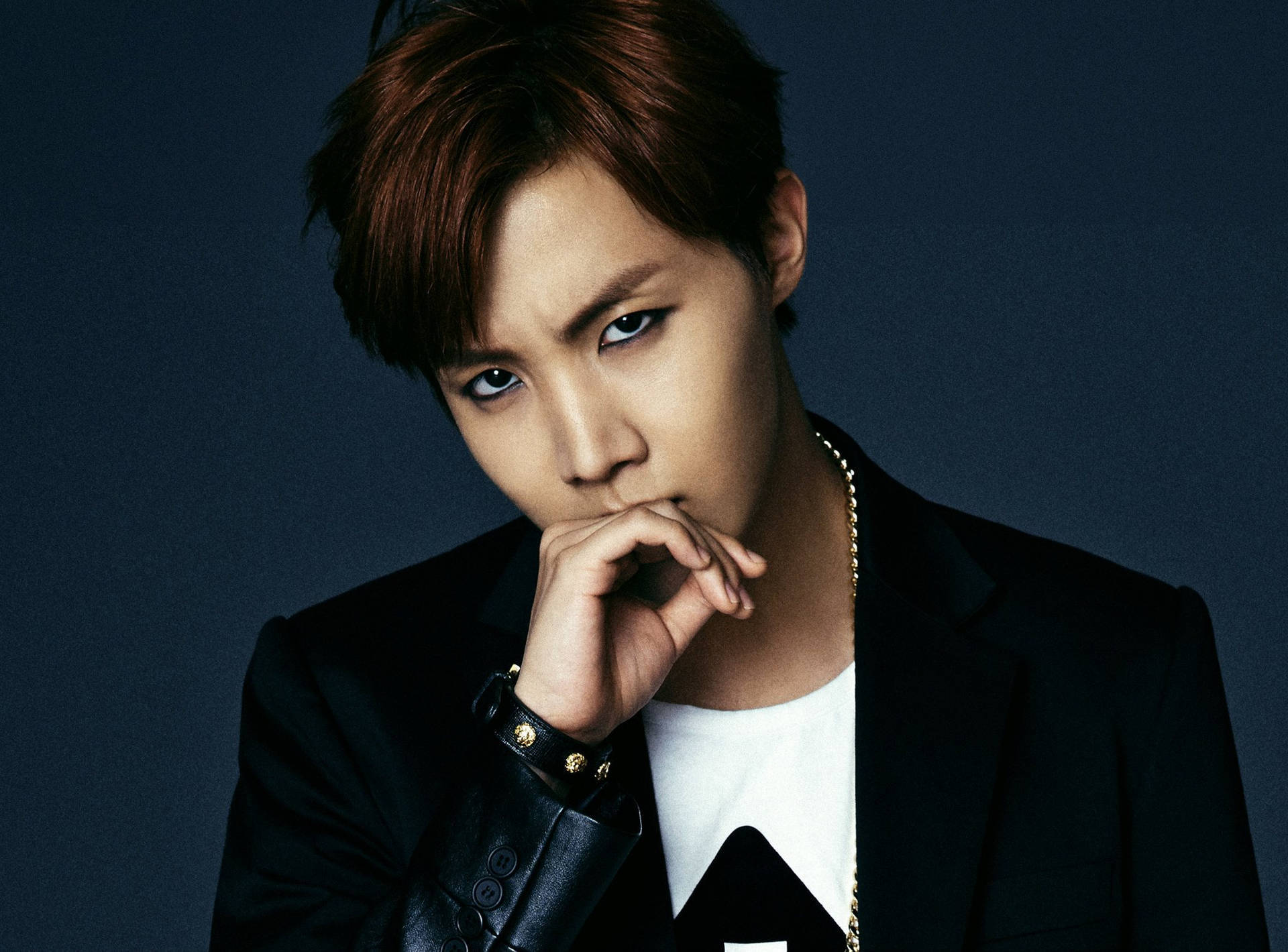 BTS J-Hope na Eyeliner Picha ya Ukuta