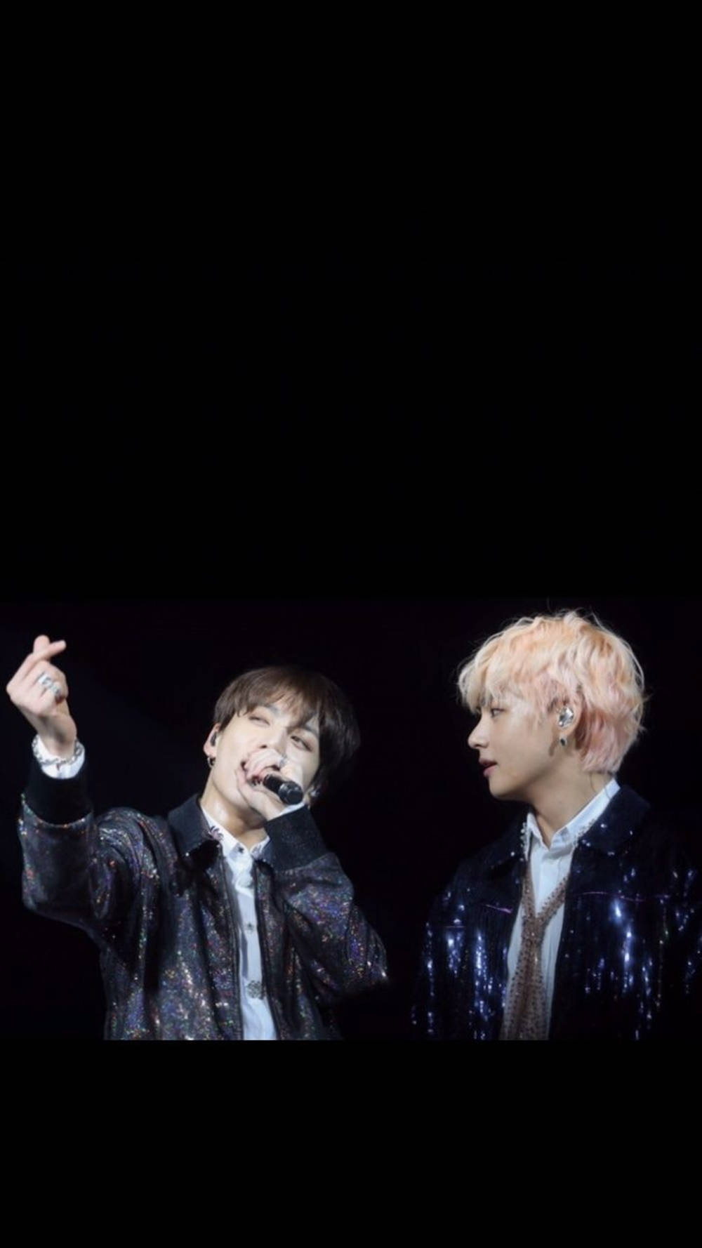 BTS JK na V Maonyesho ya Ziara ya Love Yourself Picha ya Ukuta