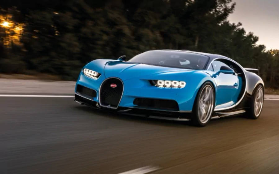 Bugatti Chiron Hypercar Ikitembea 4K Picha ya Ukuta