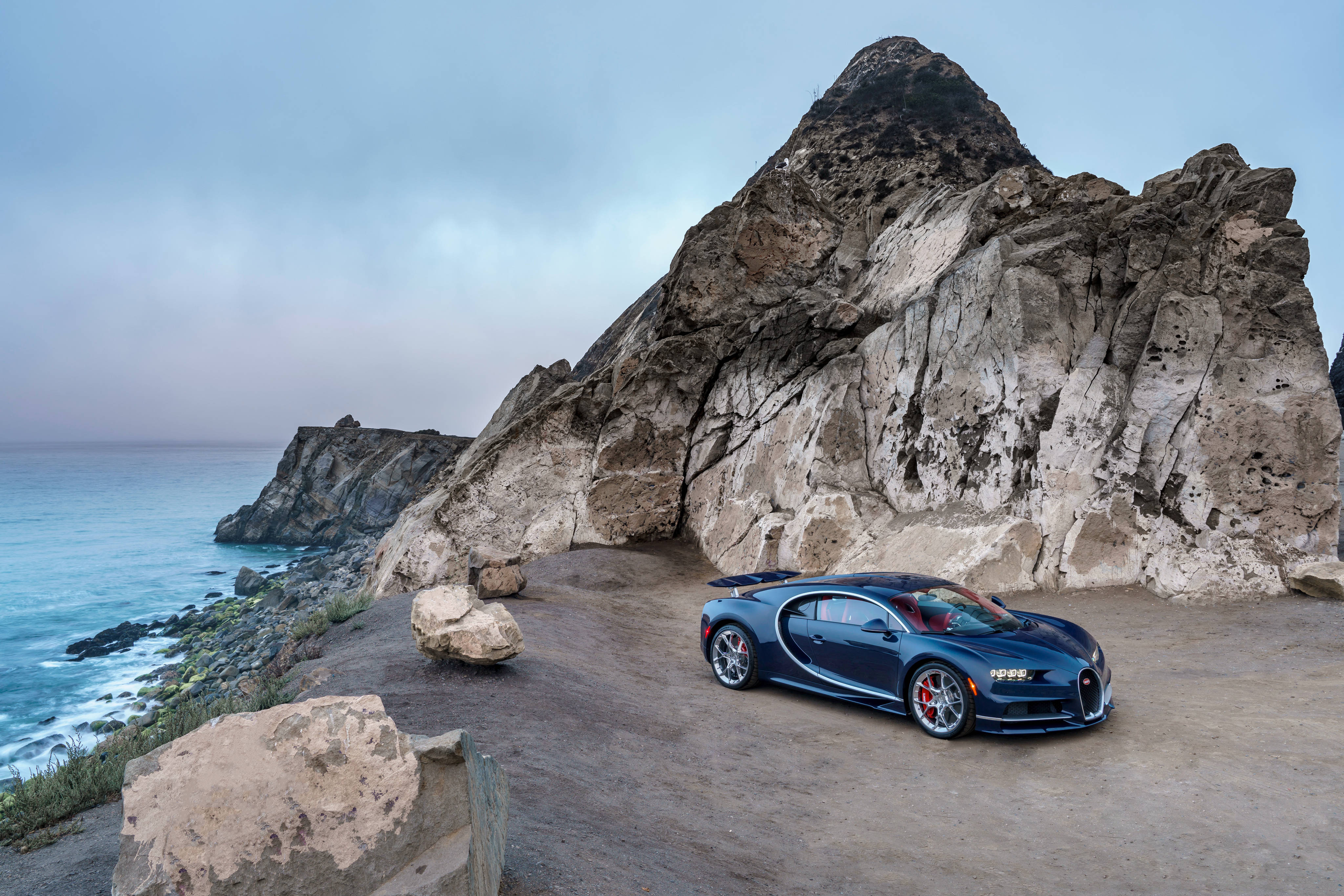 Bugatti Chiron Pwani Picha ya Ukuta