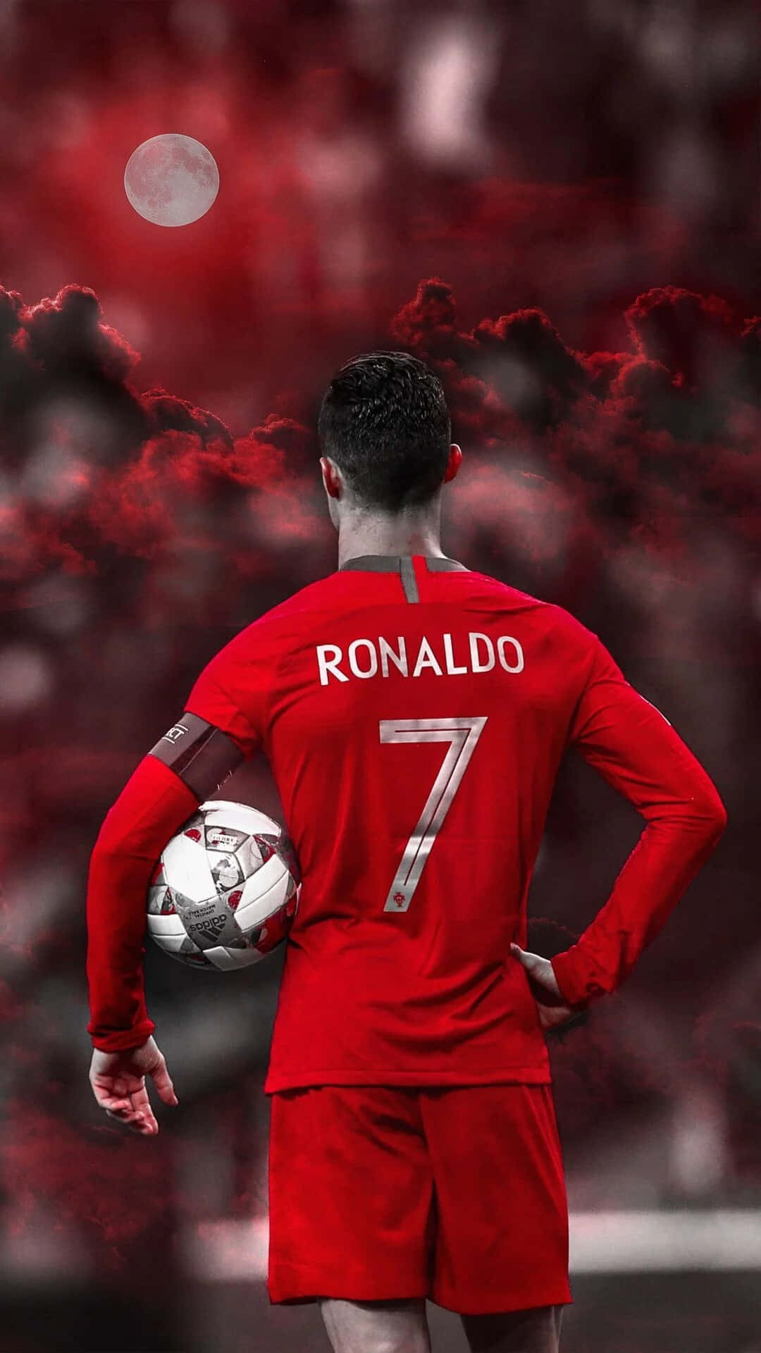 Cristiano Ronaldo akicheza wakati wa mechi Picha ya Ukuta