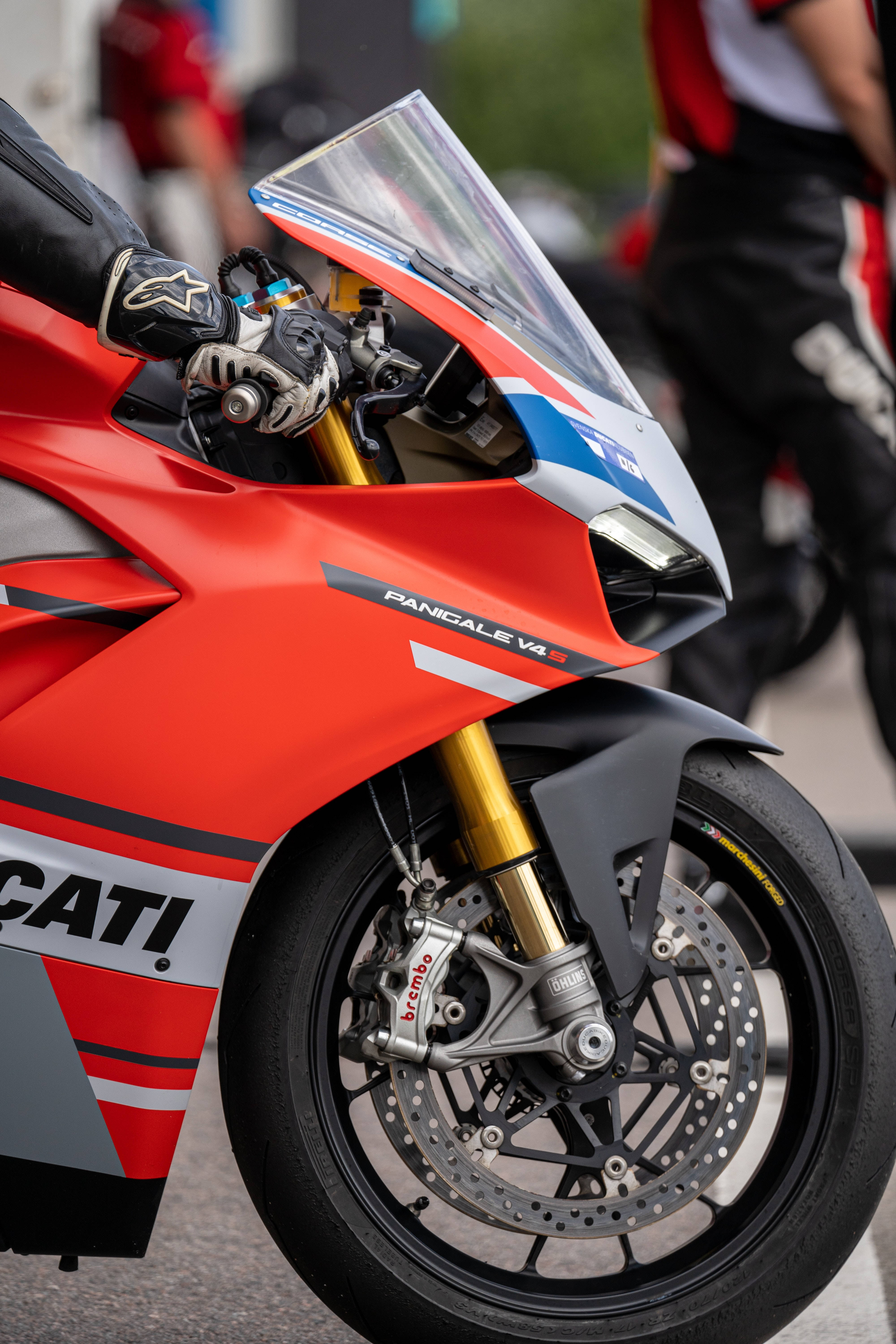 Ducati Panigale V4S Red Bike Picha ya Ukuta