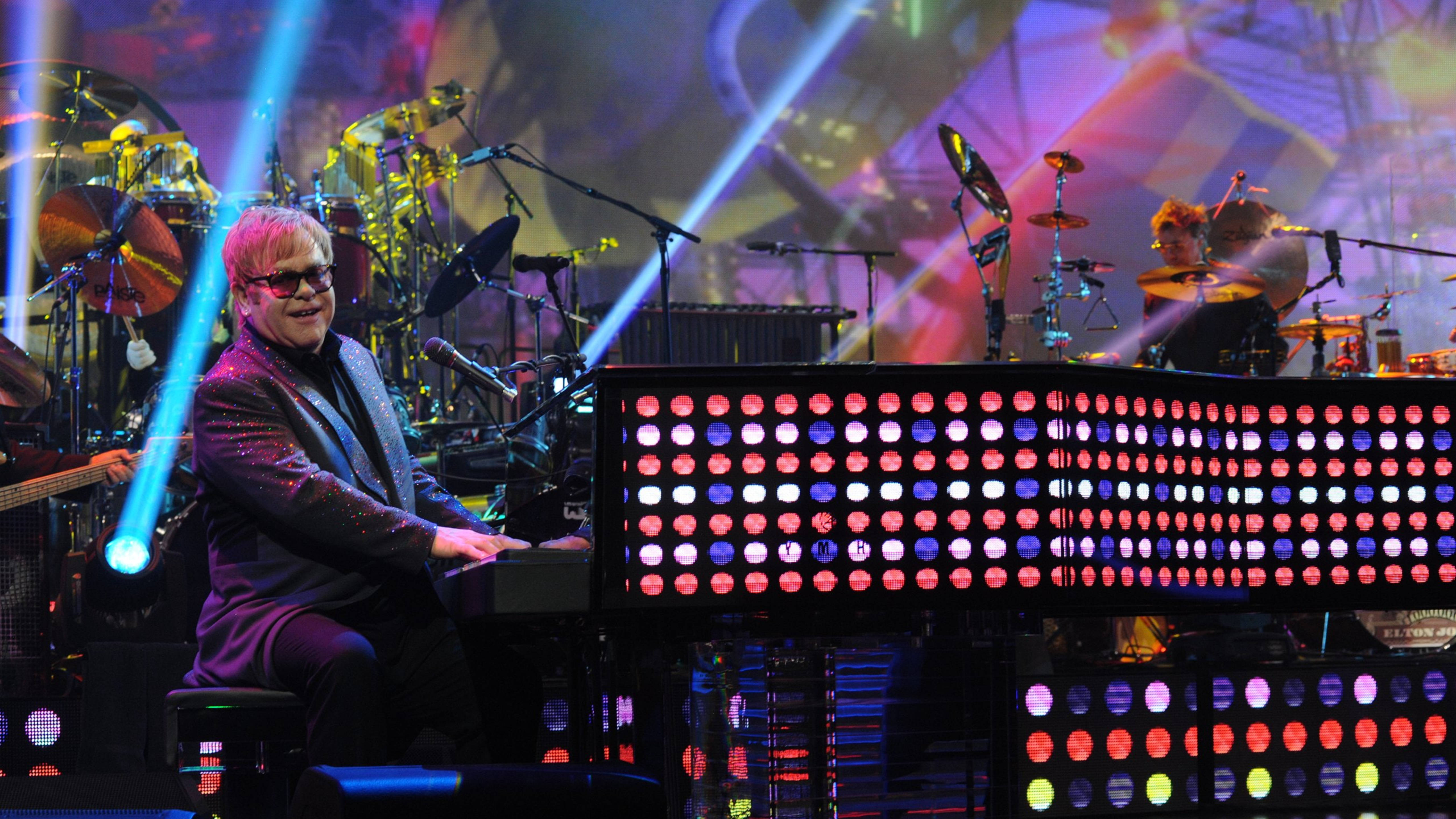 Elton John Piano wa Dots za Polka Picha ya Ukuta