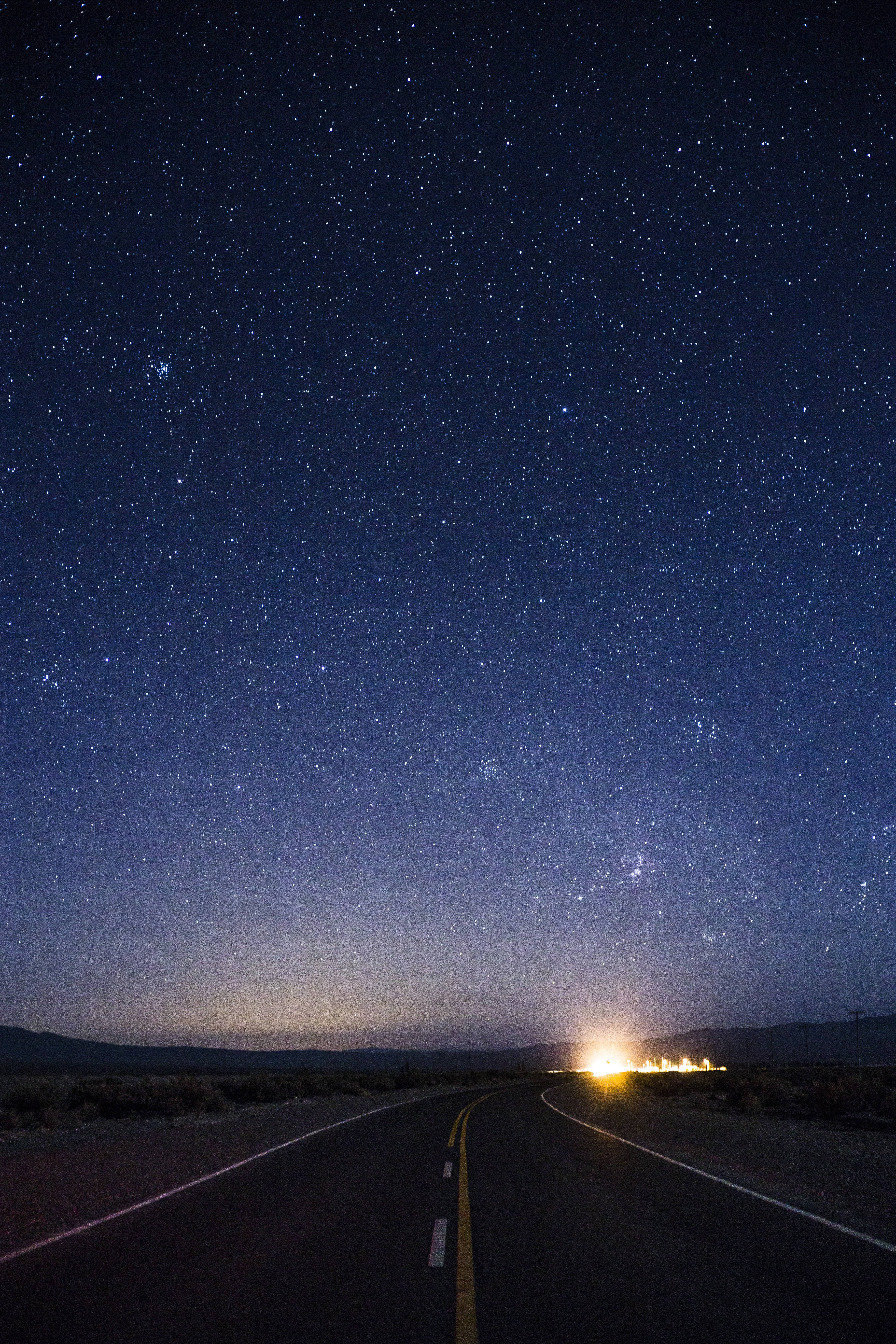 Empty Road Starry Sky Picha ya Ukuta