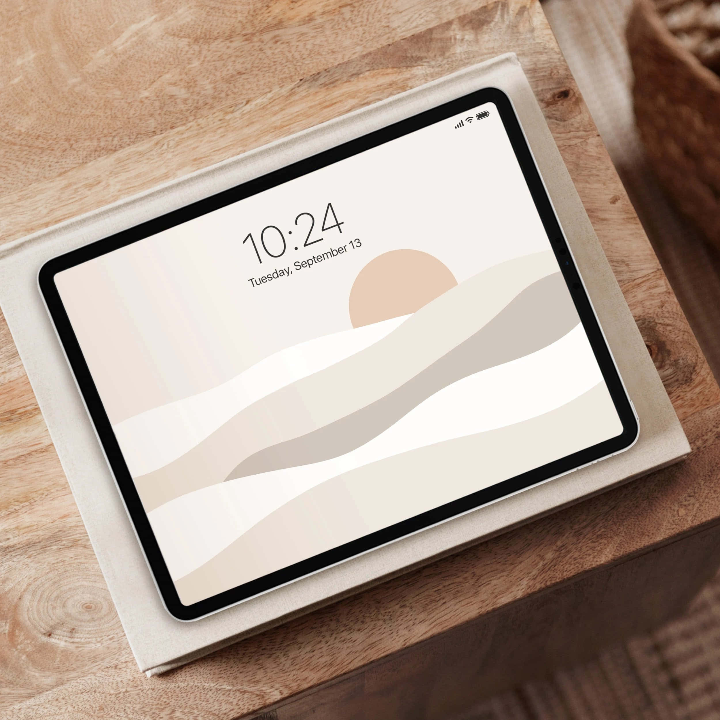"Endelea kuwa mbunifu na iPad ya kuvutia." Picha ya Ukuta