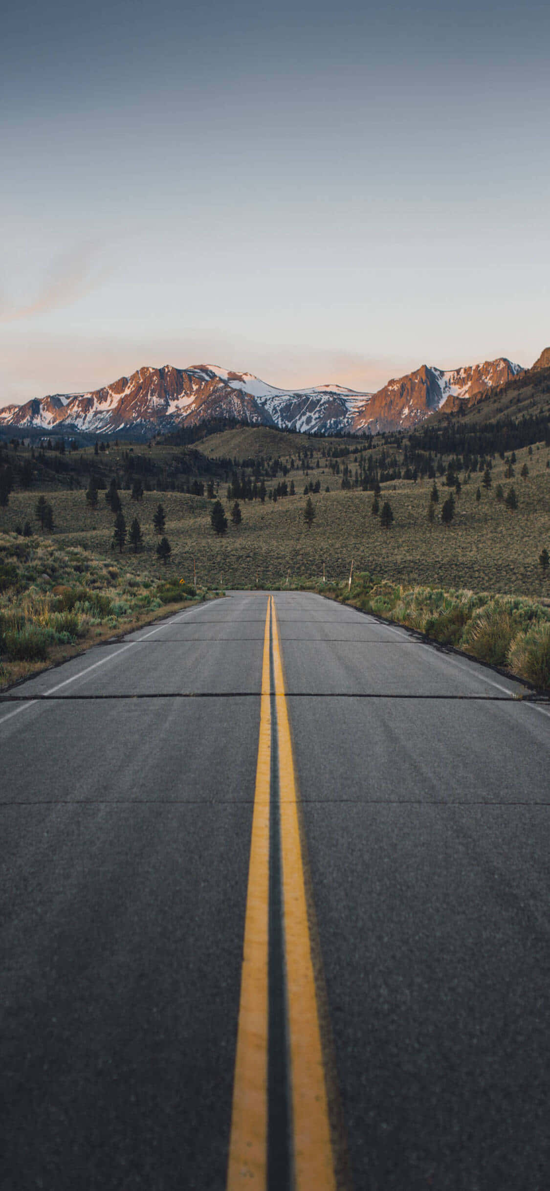 Feel the magic of a beautiful sunset over California with the iPhone X Picha ya Ukuta