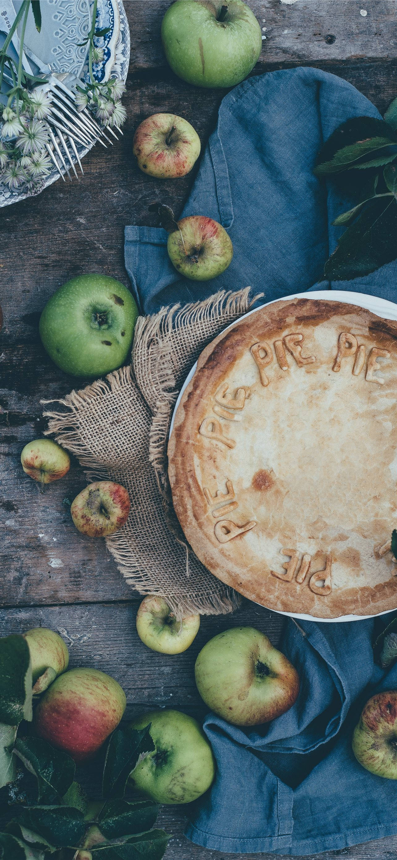 Freshly Baked Pie For Thanksgiving iPhone Picha ya Ukuta
