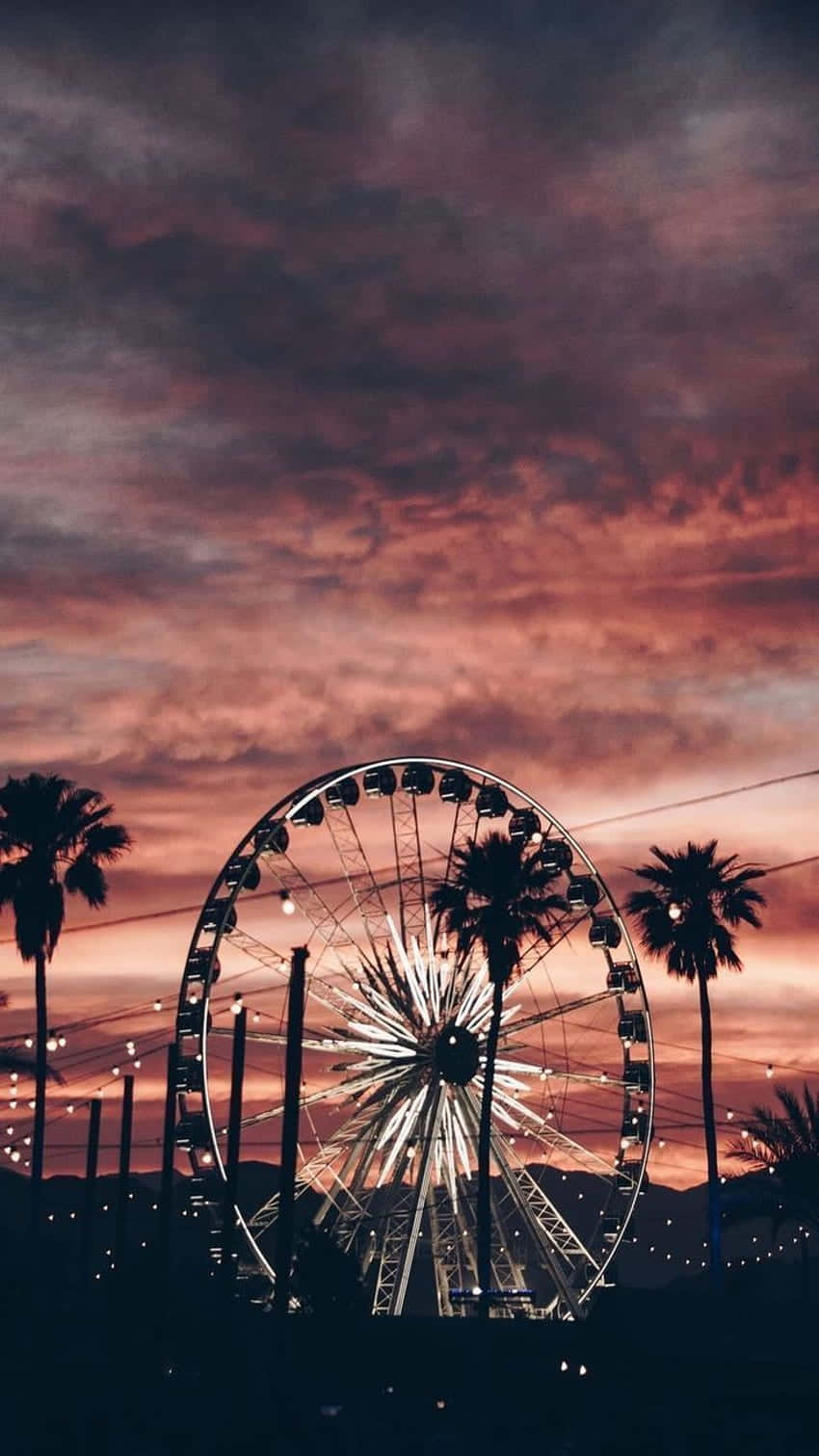 "Furahia uzuri wa majira ya joto ya California kutoka juu" Picha ya Ukuta