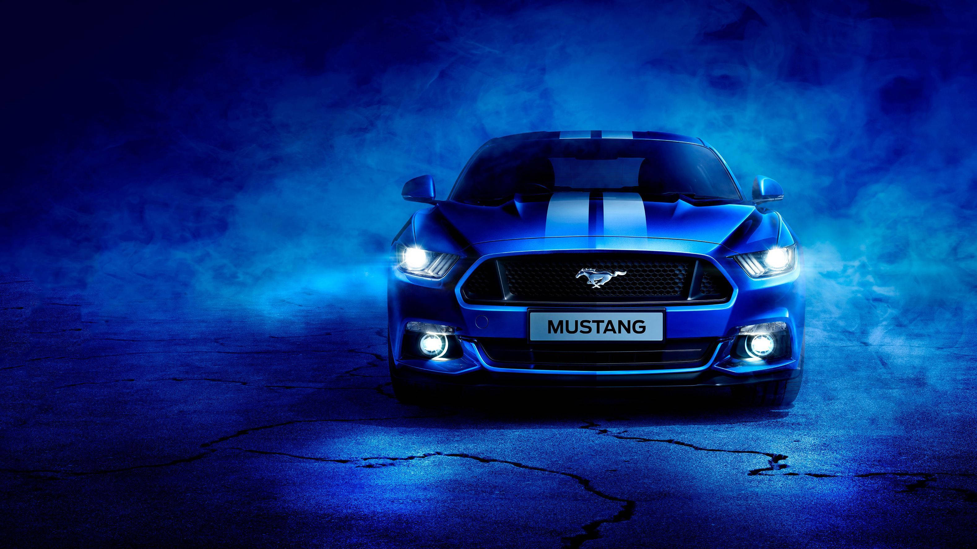 Gari la 4K la Ford Mustang la Rangi ya Bluu ya Metali Picha ya Ukuta