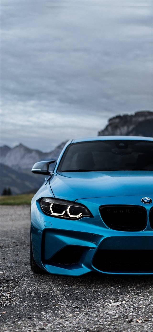 Gari la BMW M2 la Kijani la iPhone Picha ya Ukuta