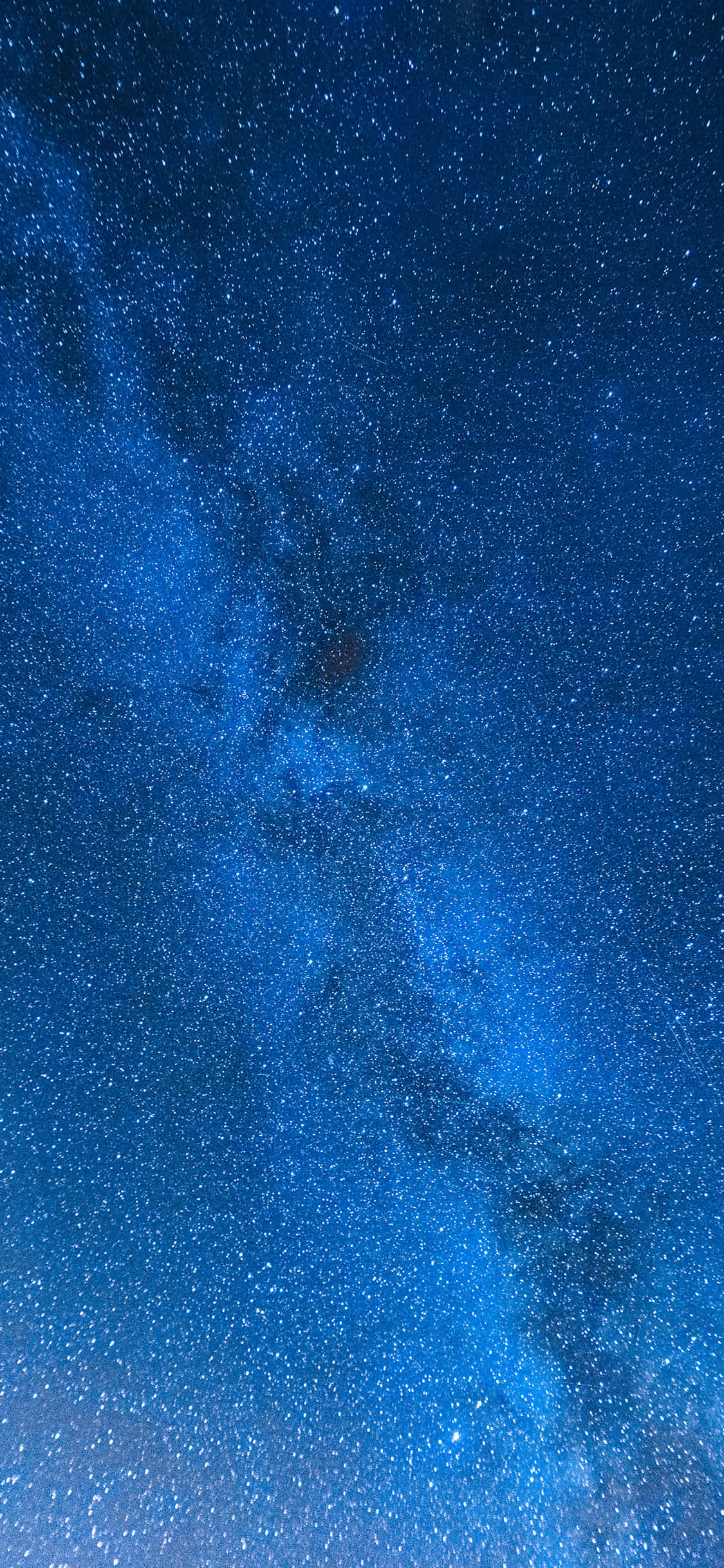 Get Out of This World With a Blue Galaxy iPhone! Picha ya Ukuta