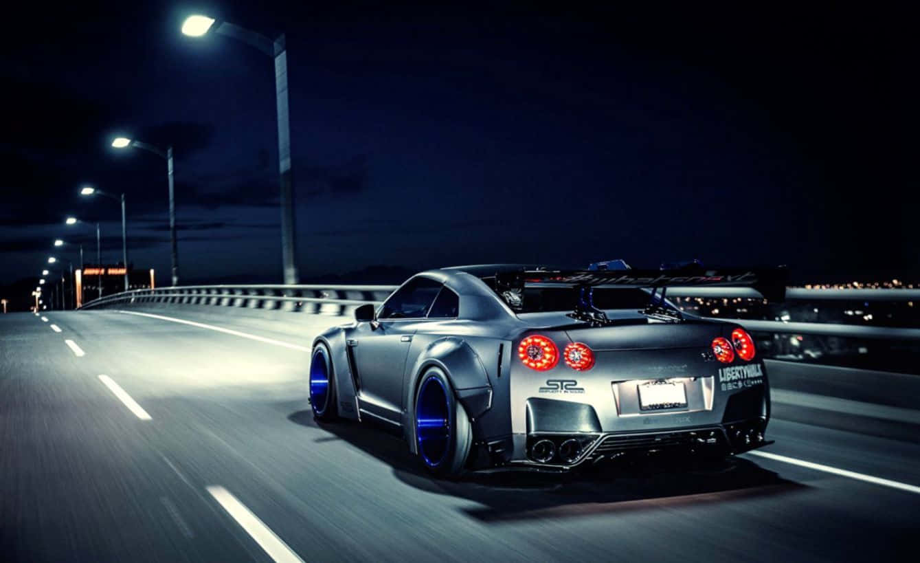 GTR R35 Barabara ya Usiku Picha ya Ukuta