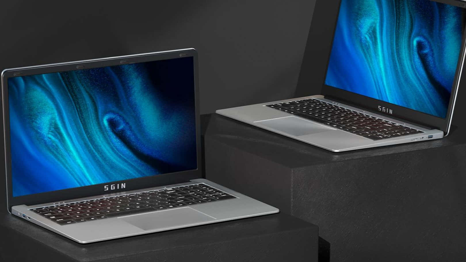 Inua shughuli zako za kila siku kwa Laptop hii nzuri na yenye vitendo ya Aesthetic. Picha ya Ukuta