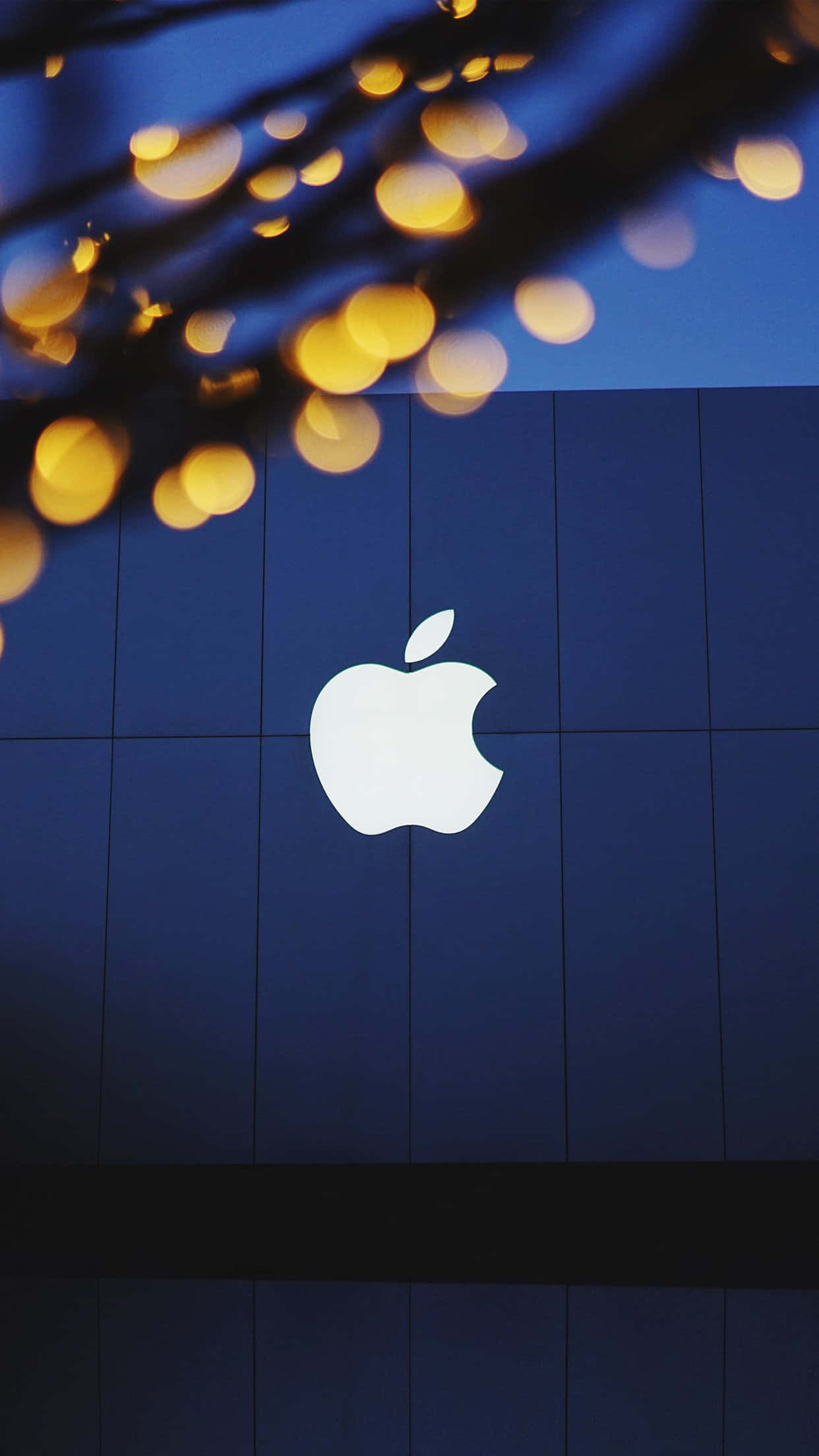 iPhone 13 Mpya – Kufafanua Upya Teknolojia ya Simu Picha ya Ukuta