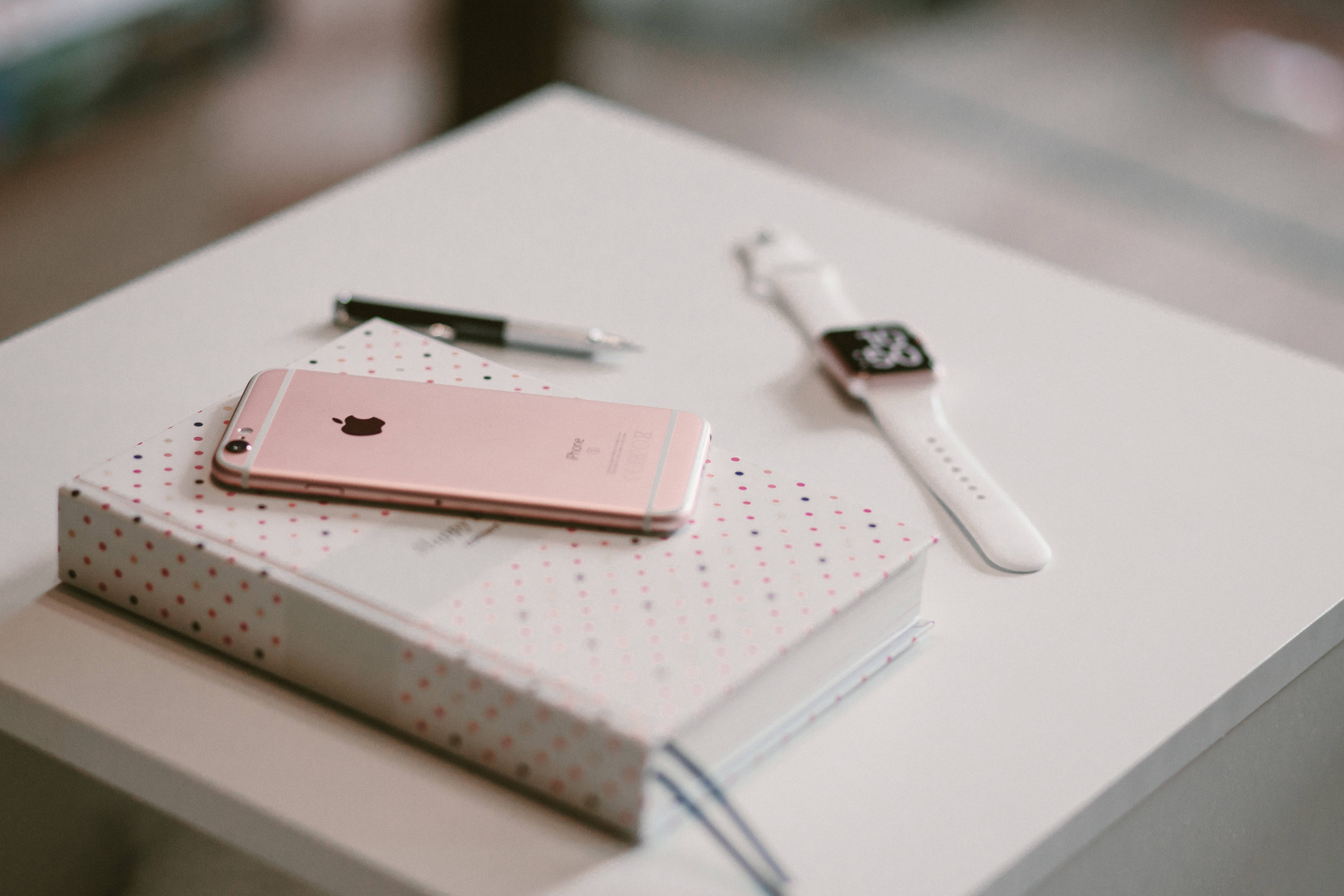iPhone 6S Rose Gold Picha ya Ukuta