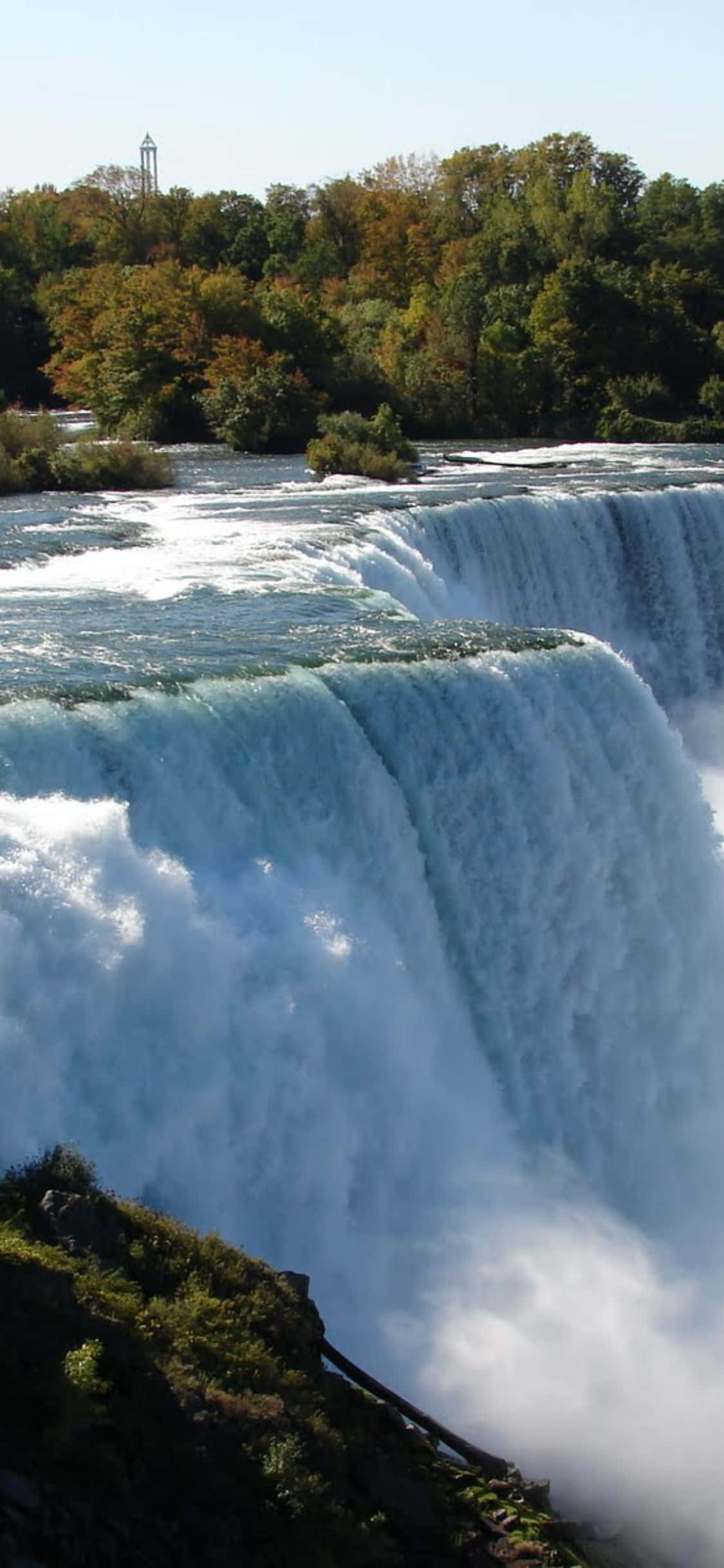 iPhone X Close Up Niagara Falls Background Picha ya Ukuta