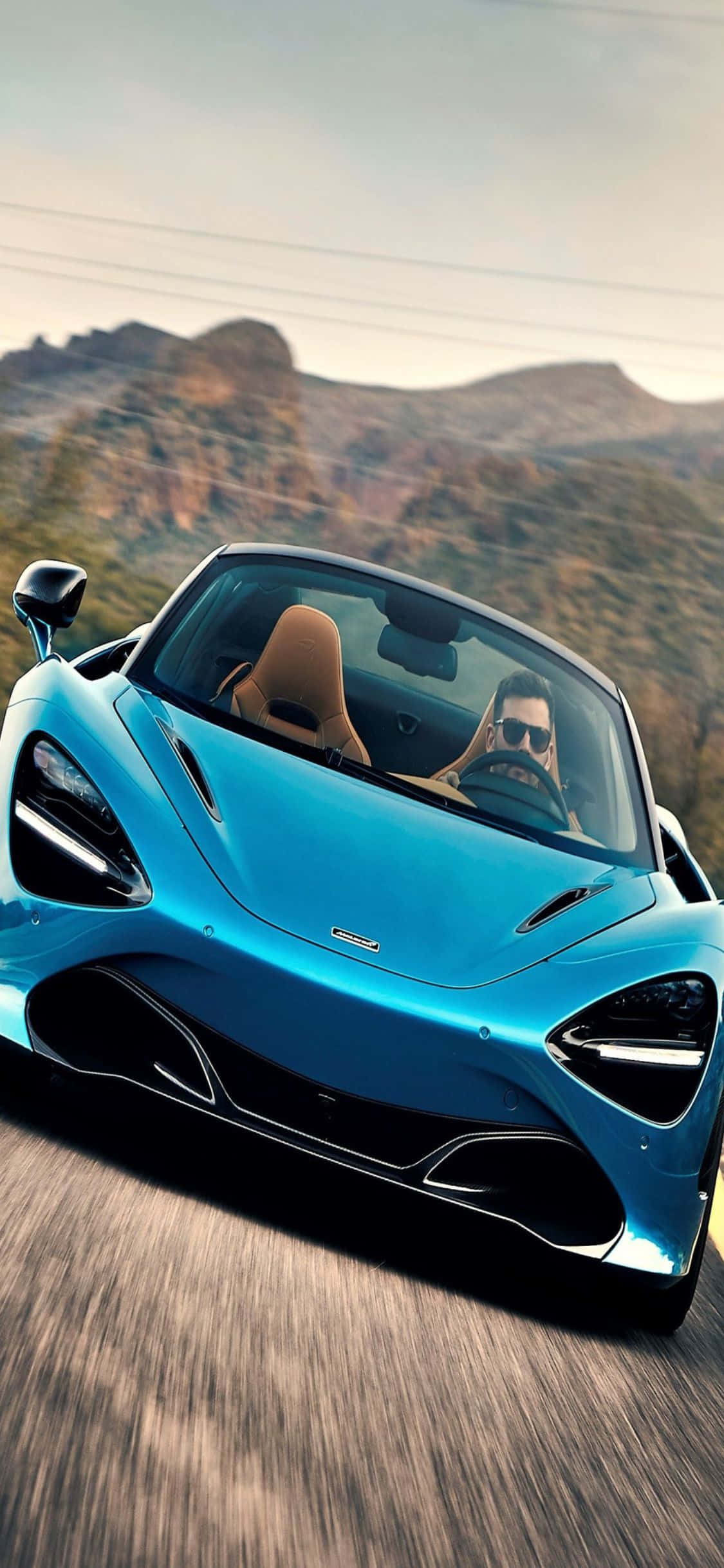 The iPhone X Meets the Iconic Mclaren 720s Picha ya Ukuta