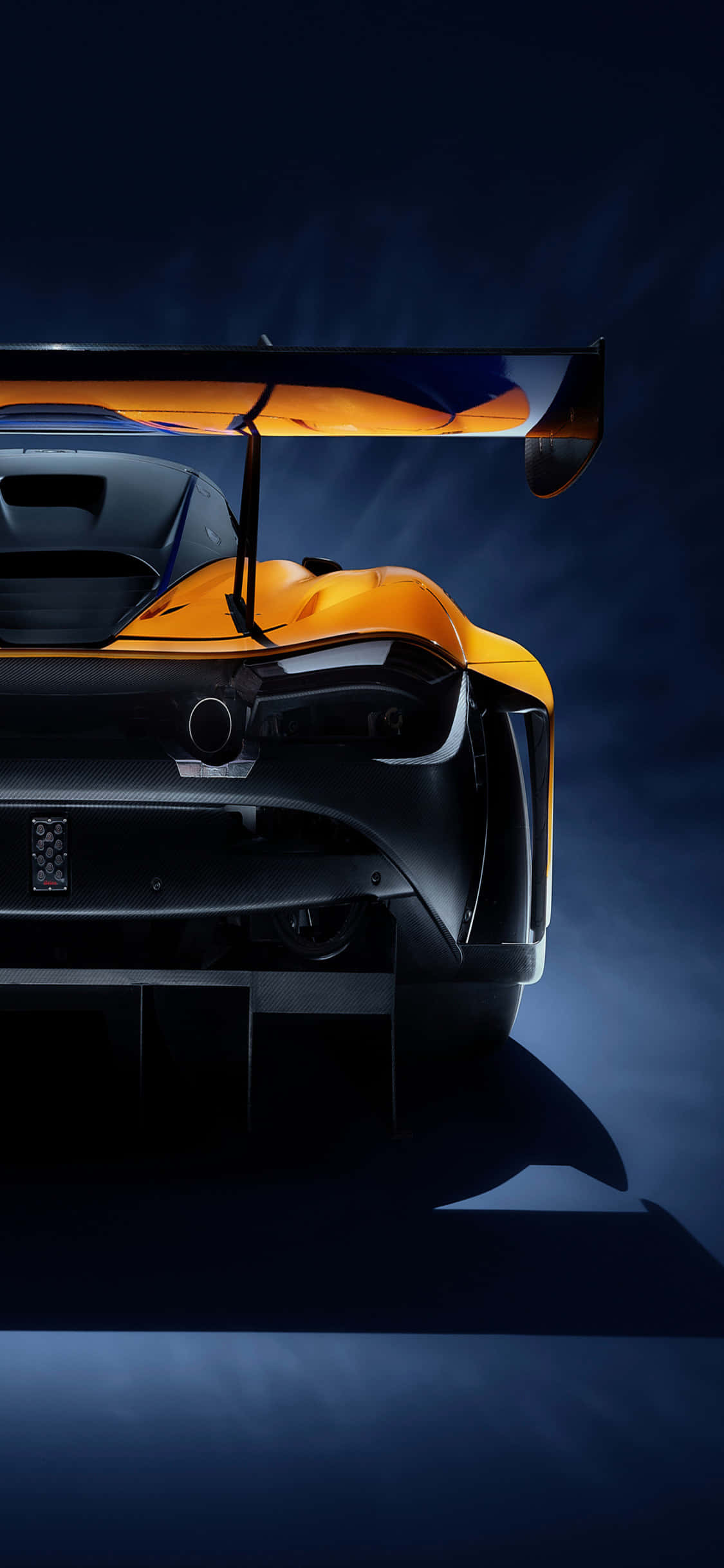 iPhone X Mclaren 720s GT3 Rear Background Picha ya Ukuta