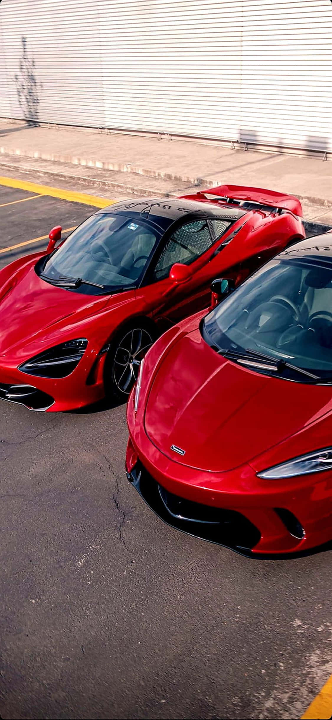 iPhone X Mclaren 720s Nyekundu Mandhari Picha ya Ukuta