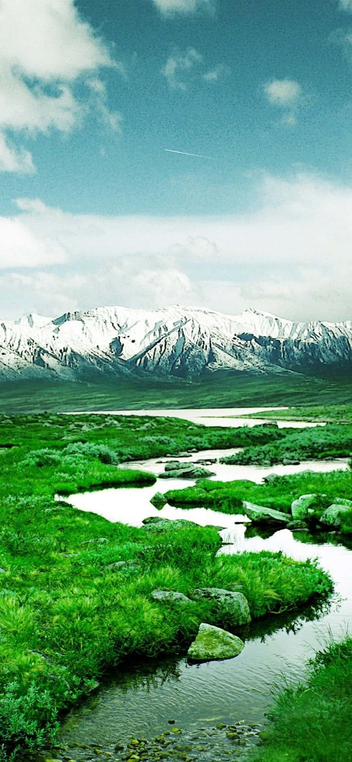 iPhone Xs Kompyuta Wabahatani Kijani Maji Njia Background Picha ya Ukuta