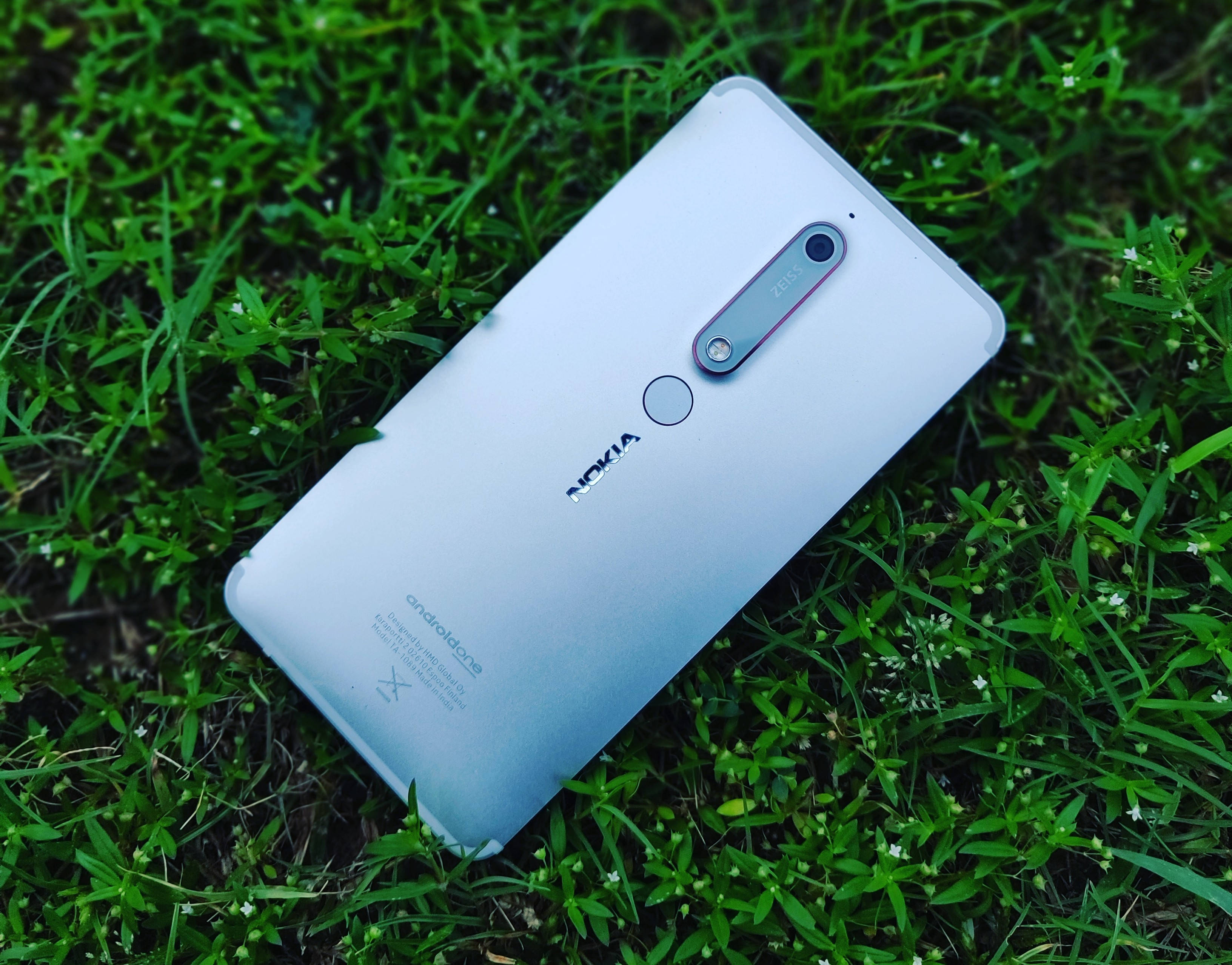 Iron Blue Nokia 6.1 Rear Picha ya Ukuta