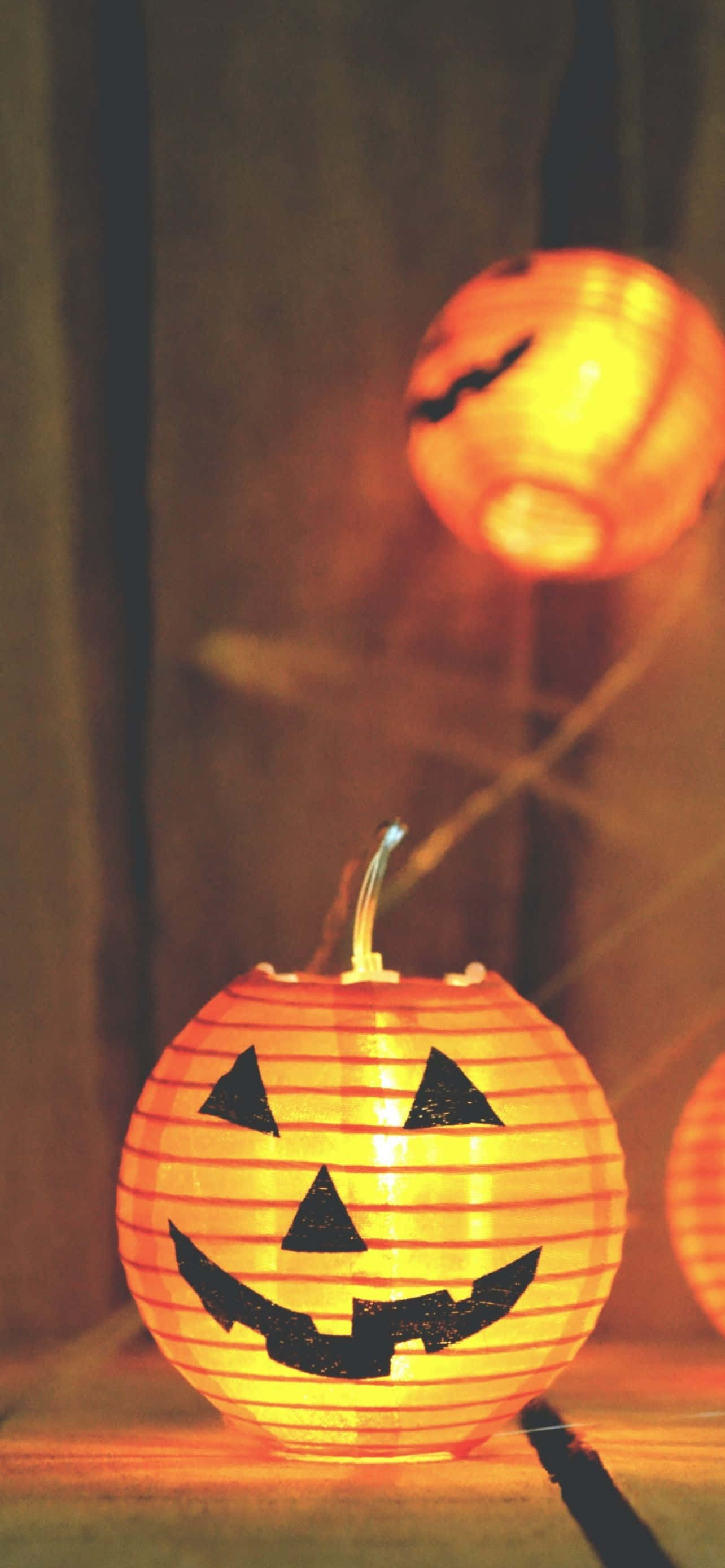 Jiandae kwa Halloween kwa iPhone Picha ya Ukuta