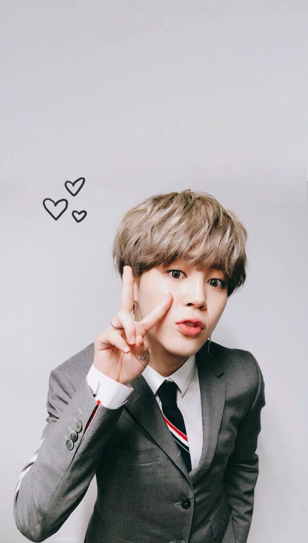 Jimin wa BTS Mrembo Amevalia Sare Picha ya Ukuta