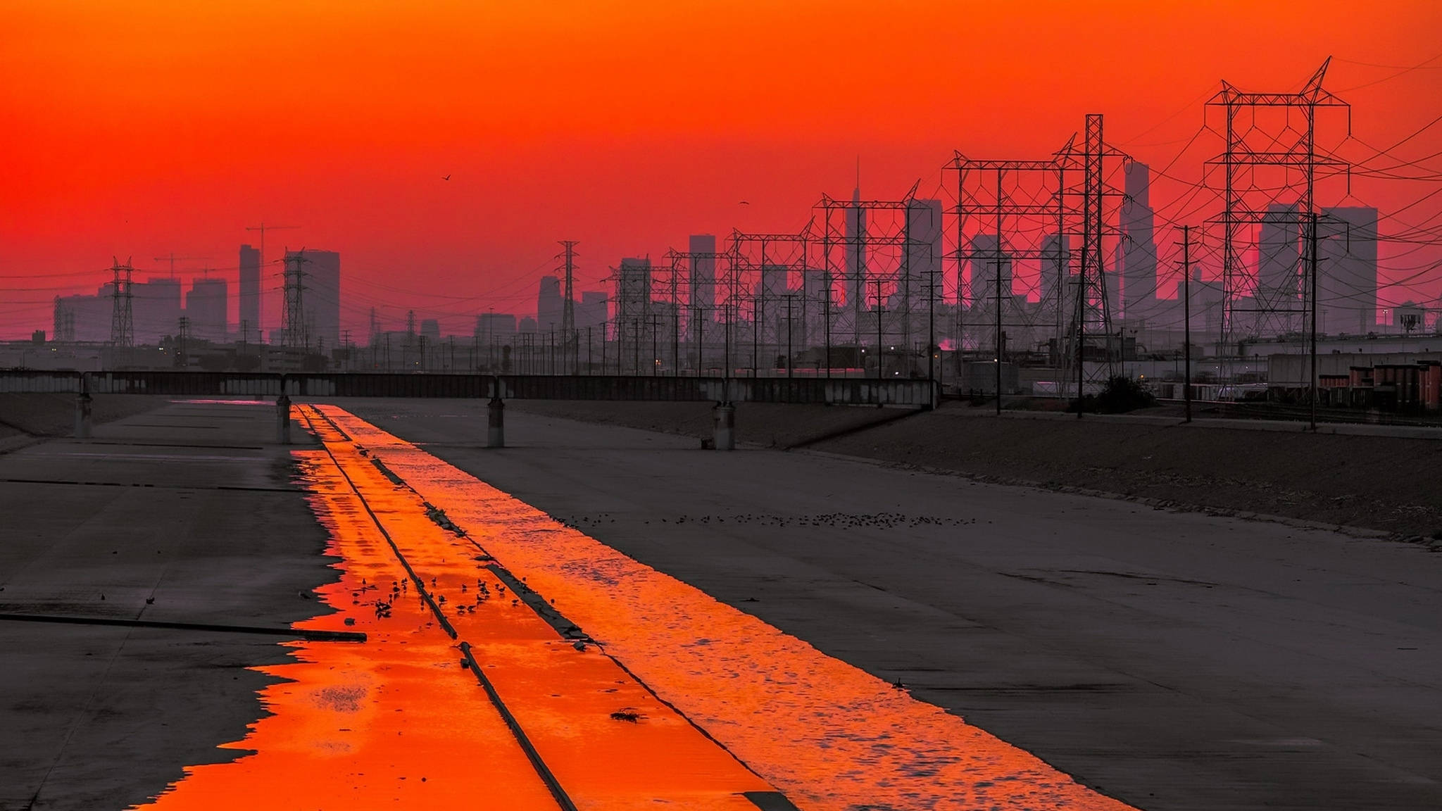 Jua la Los Angeles Linapozama Barabarani Picha ya Ukuta