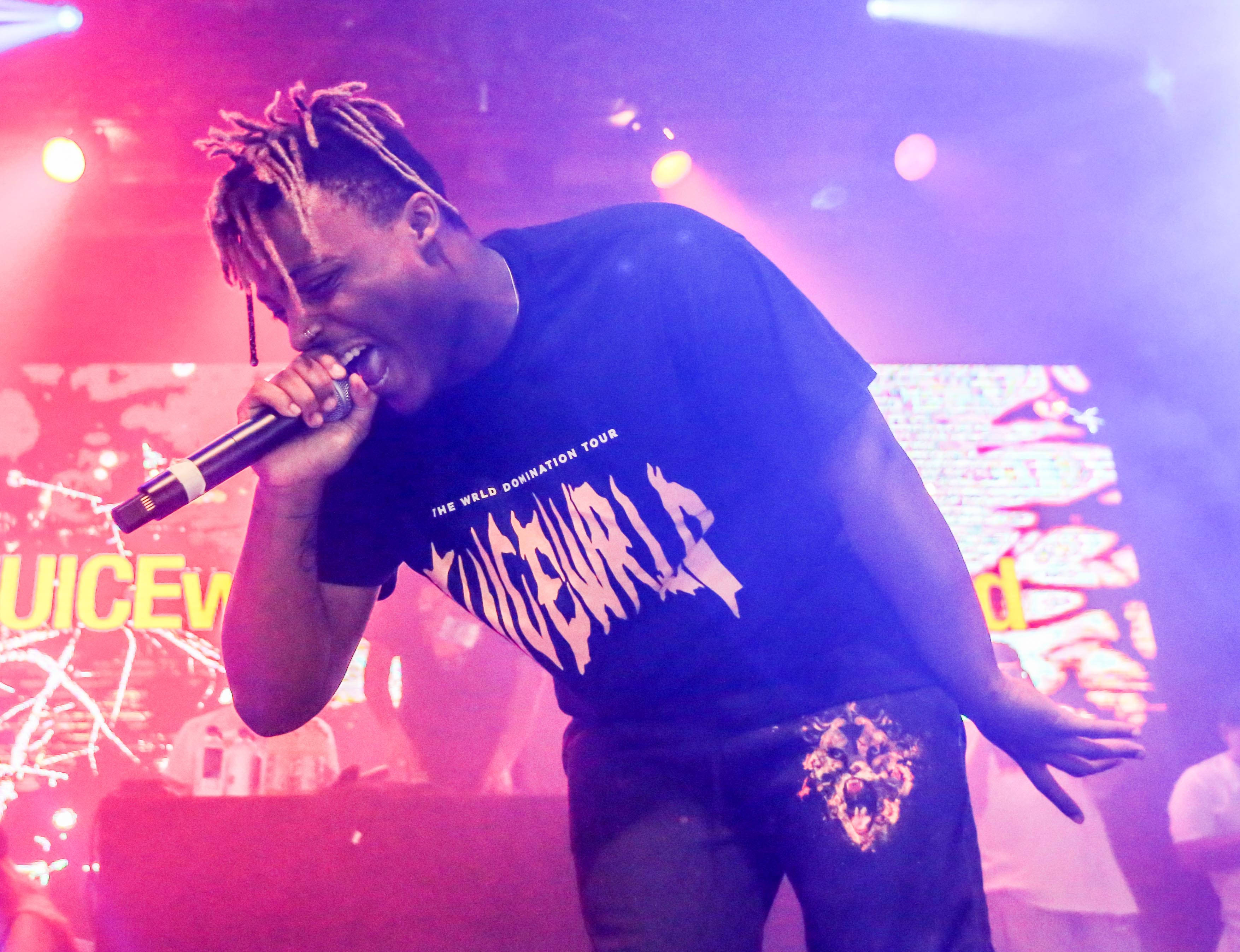 Juice Wrld Jukwaani 4K Picha ya Ukuta