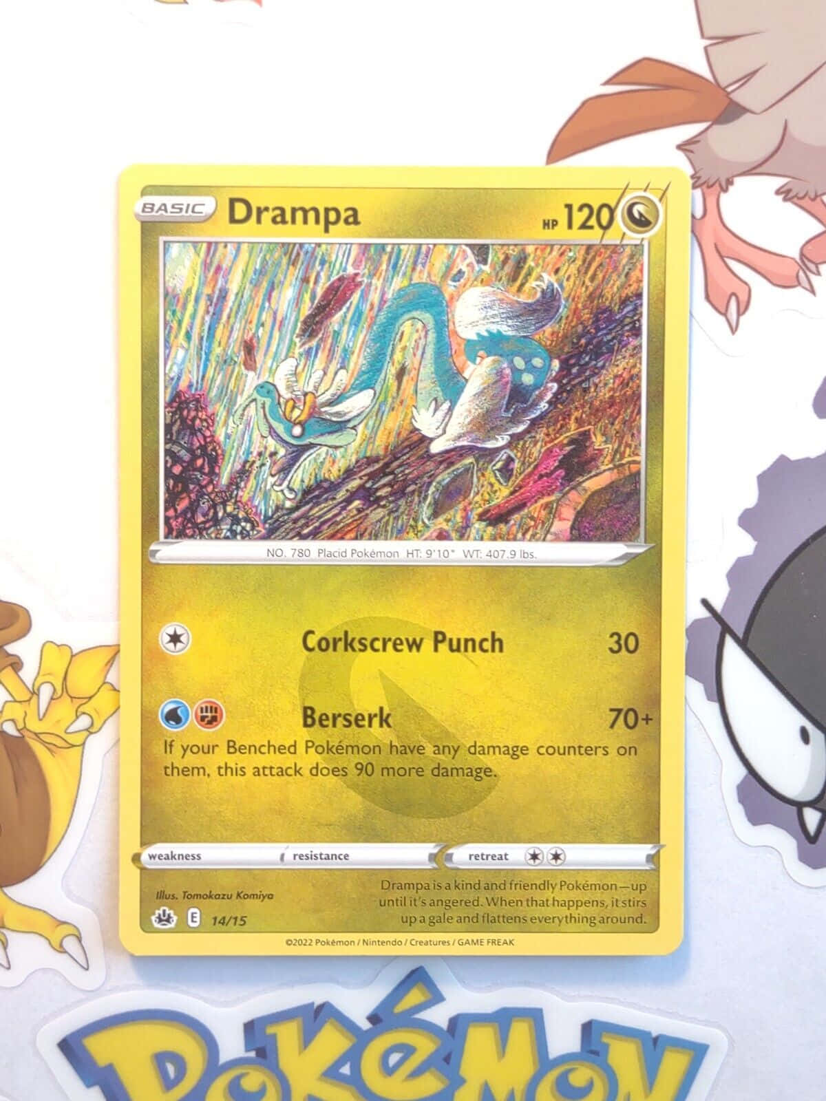Kadi ya Drampa Dhidi ya Mandhari ya Pokémon Picha ya Ukuta