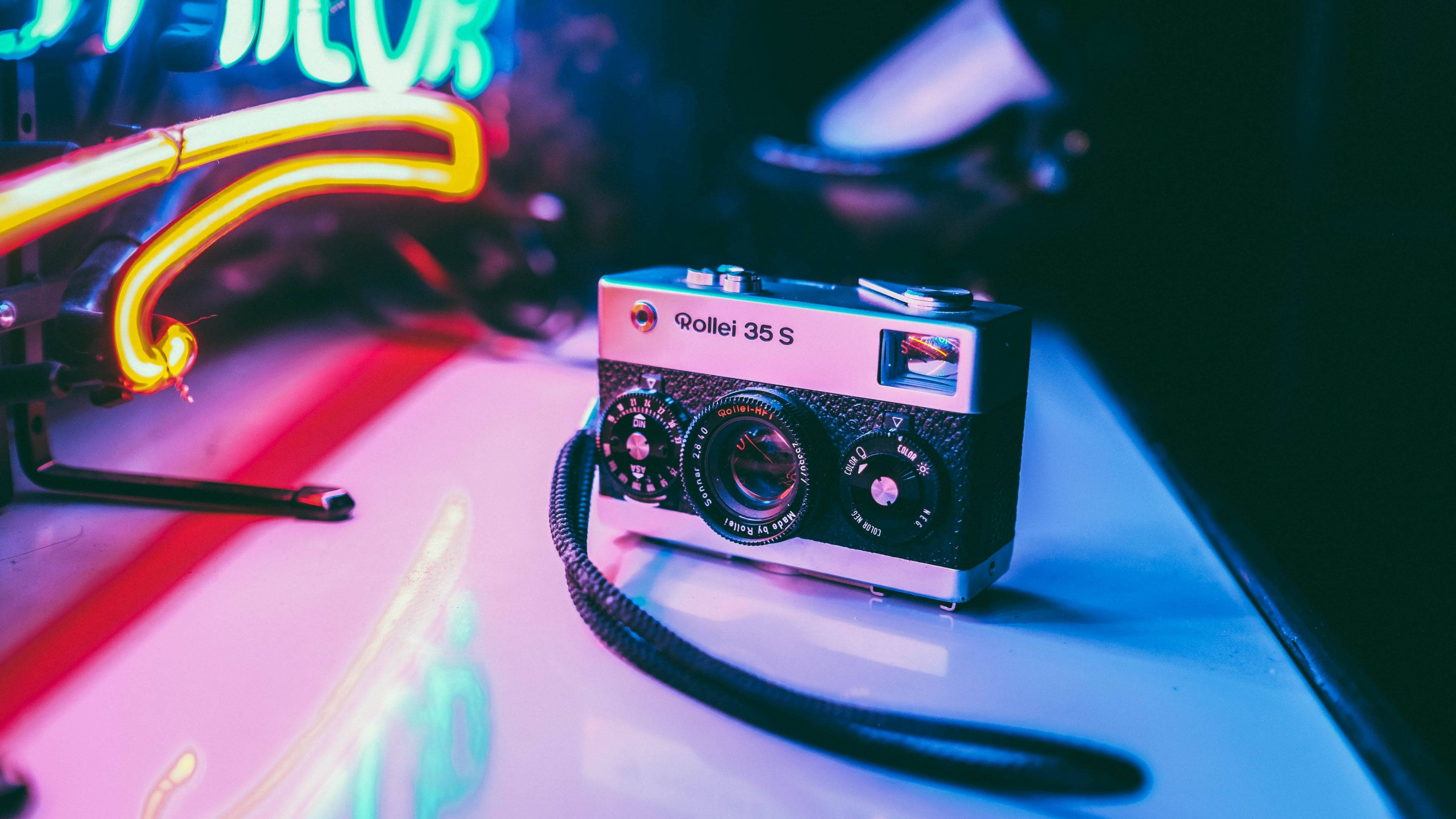 Kamera Filamu Retro Aesthetic Rollei Picha ya Ukuta