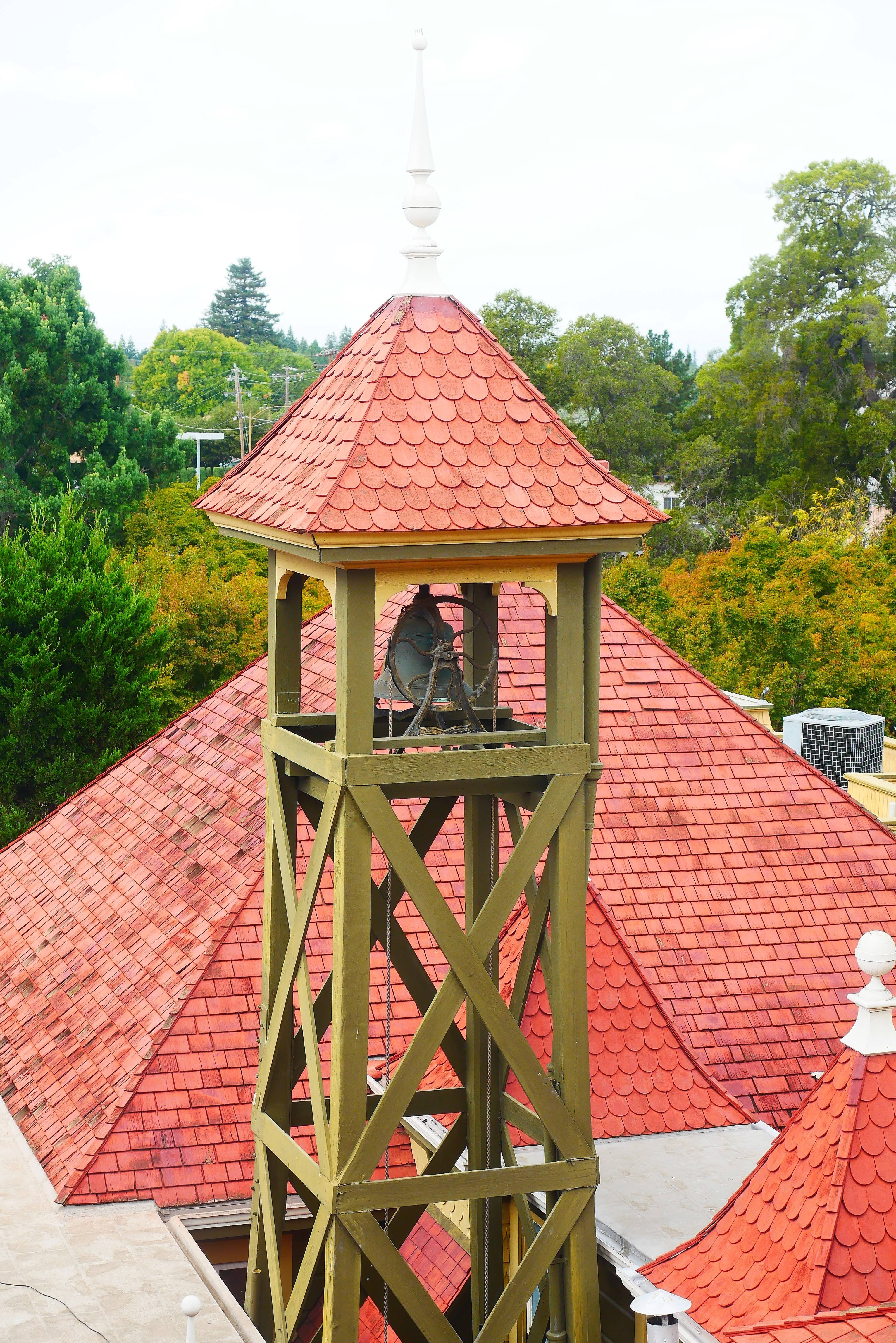 Kichwa: Mnara wa Bell wa Winchester Mystery House Picha ya Ukuta