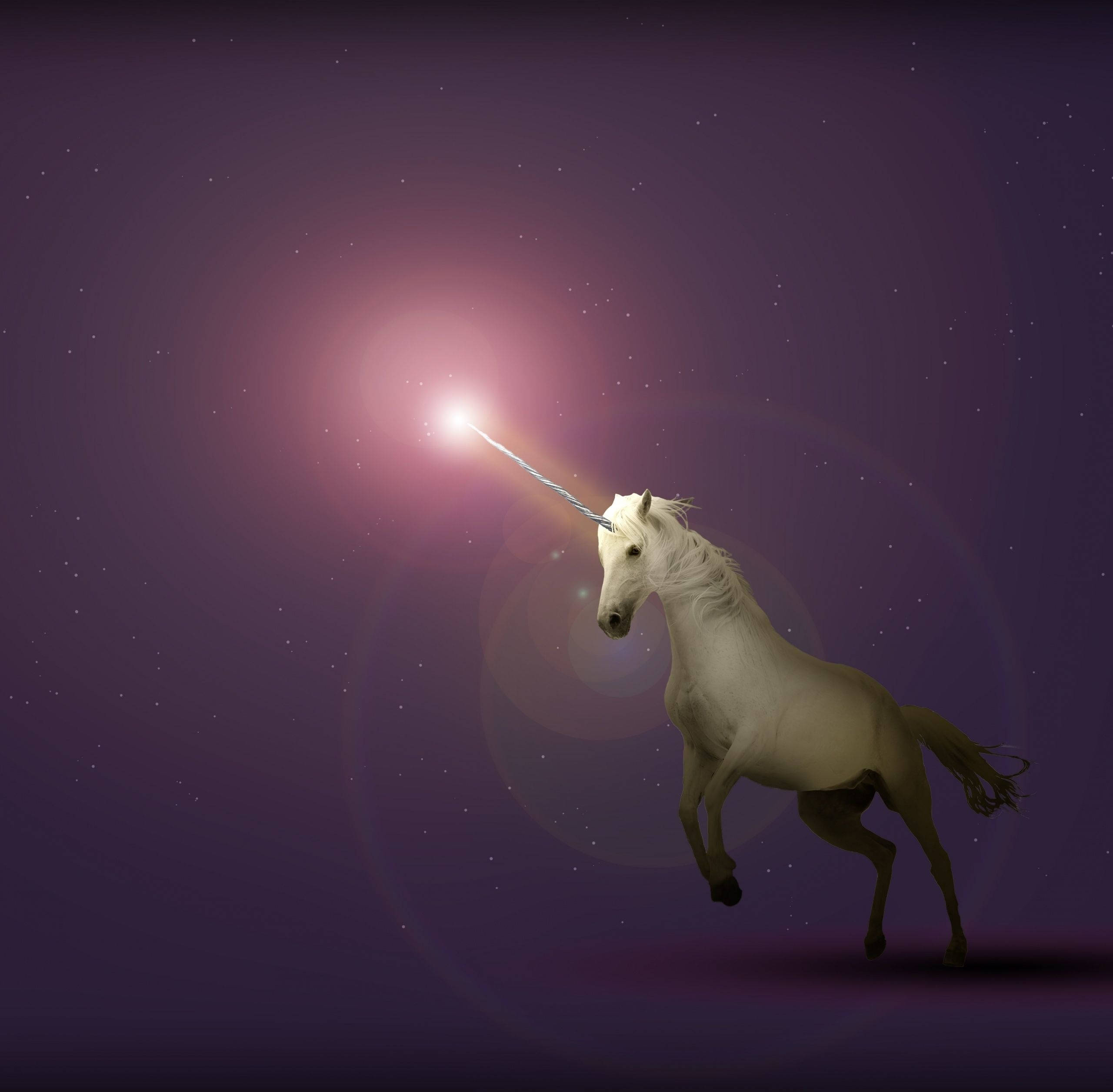 Kifaru Mweupe wa Galaxy Anayeonekana Halisi Picha ya Ukuta