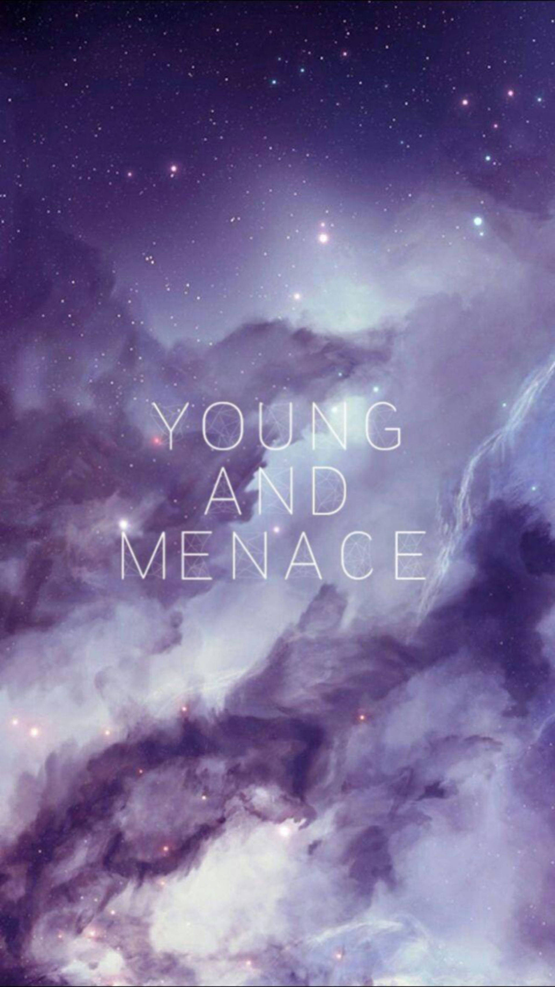 Kijana Aesthetic Young na Menace Picha ya Ukuta